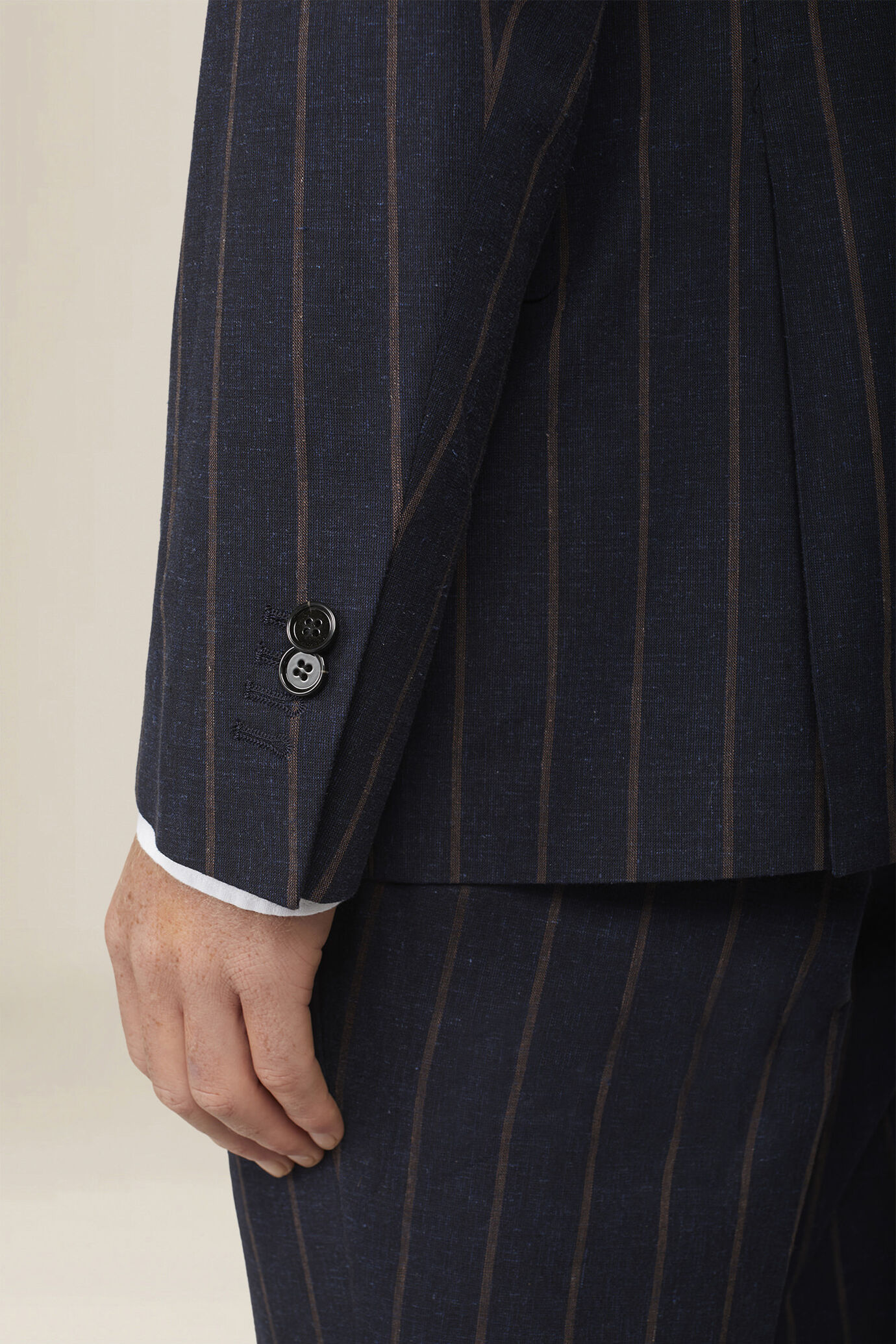 Giacca uomo doppiopetto sfoderata gessata image number 3