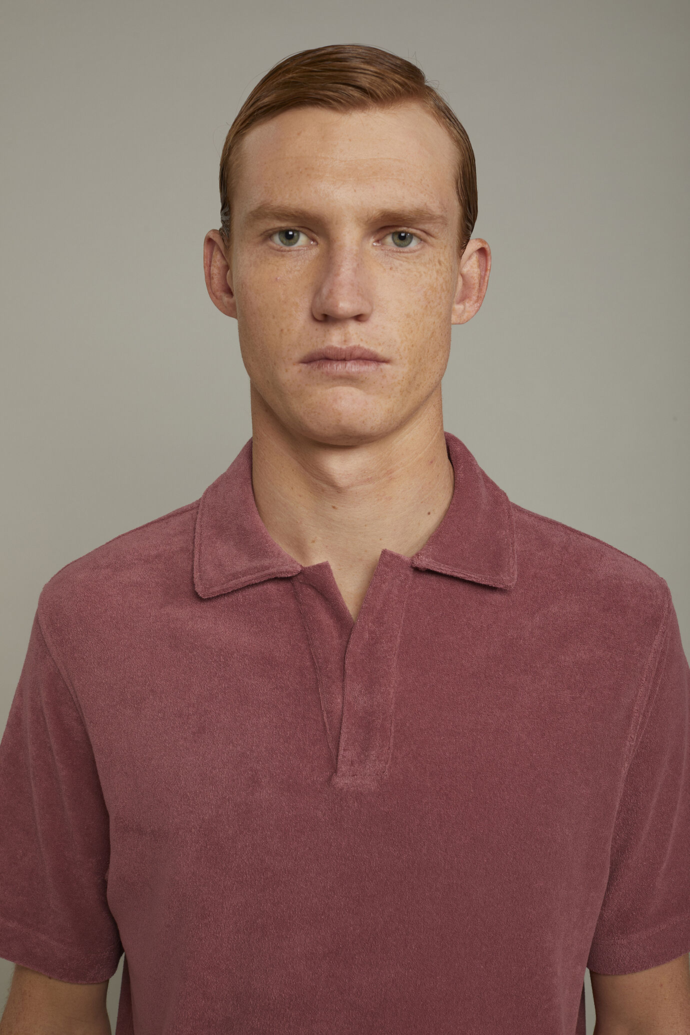 Kurzärmeliges Herren-Poloshirt mit Derby-Kragen aus Frottee in normaler Passform image number 3