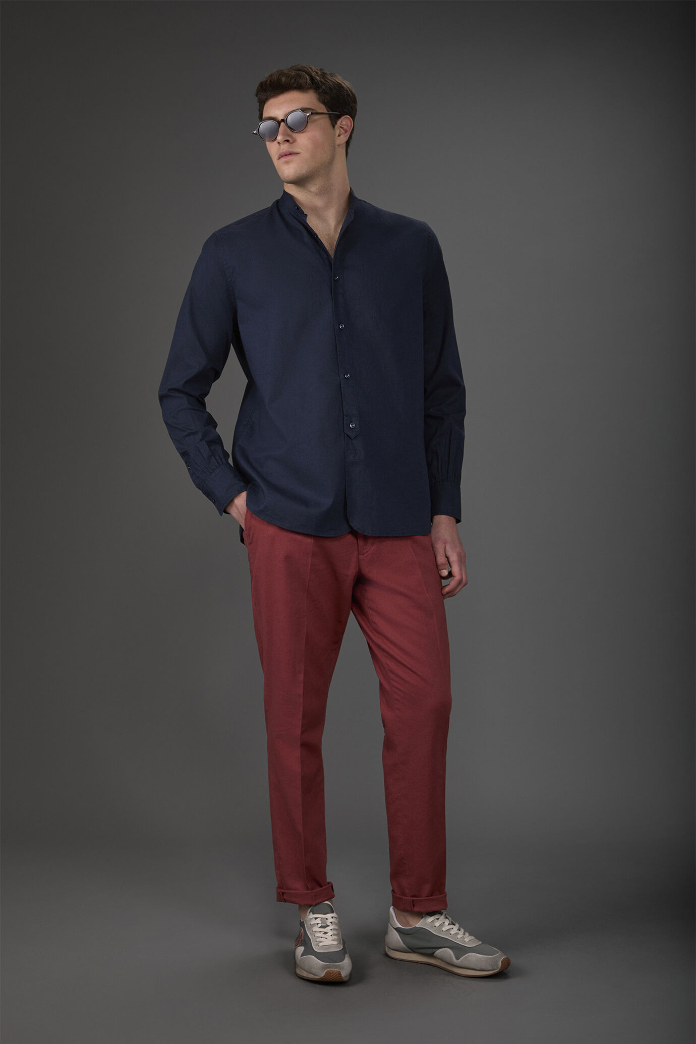 Casual men's shirt with mandarin collar and half button fastening, washed linen and cotton fabric image number 2