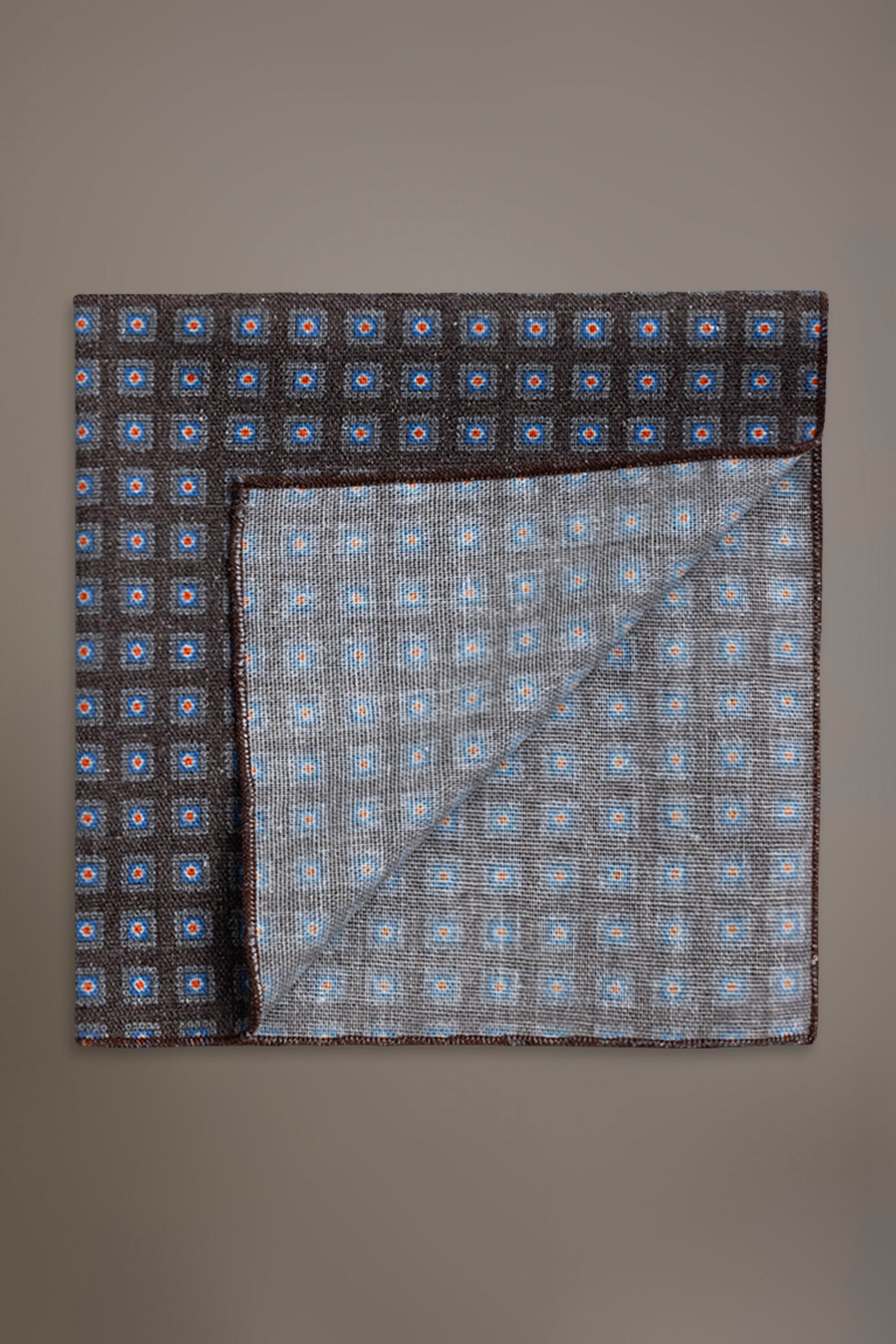 Pochette misto lino brown disegno fantasia uomo