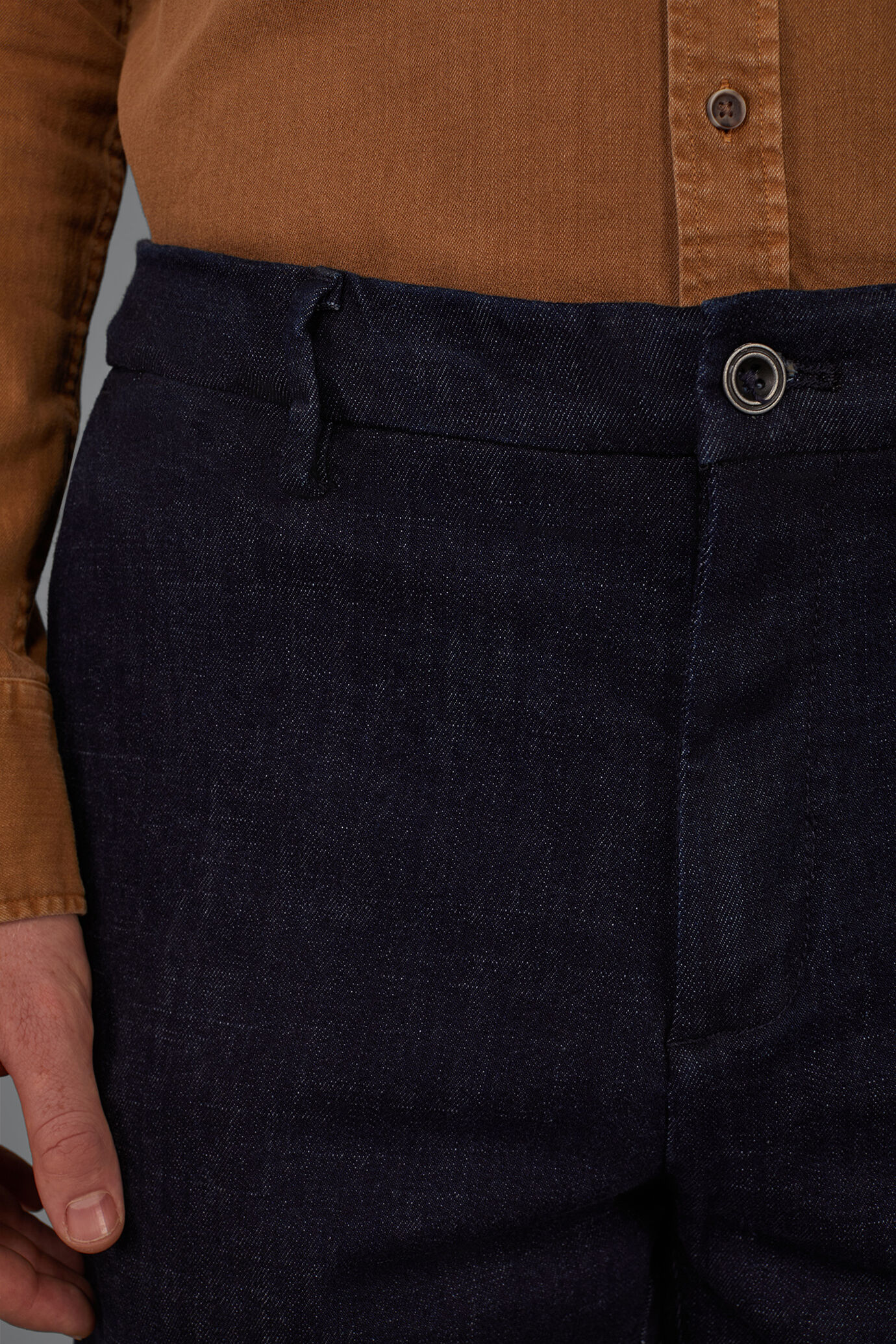 Pantalone uomo in denim regular fit image number 2