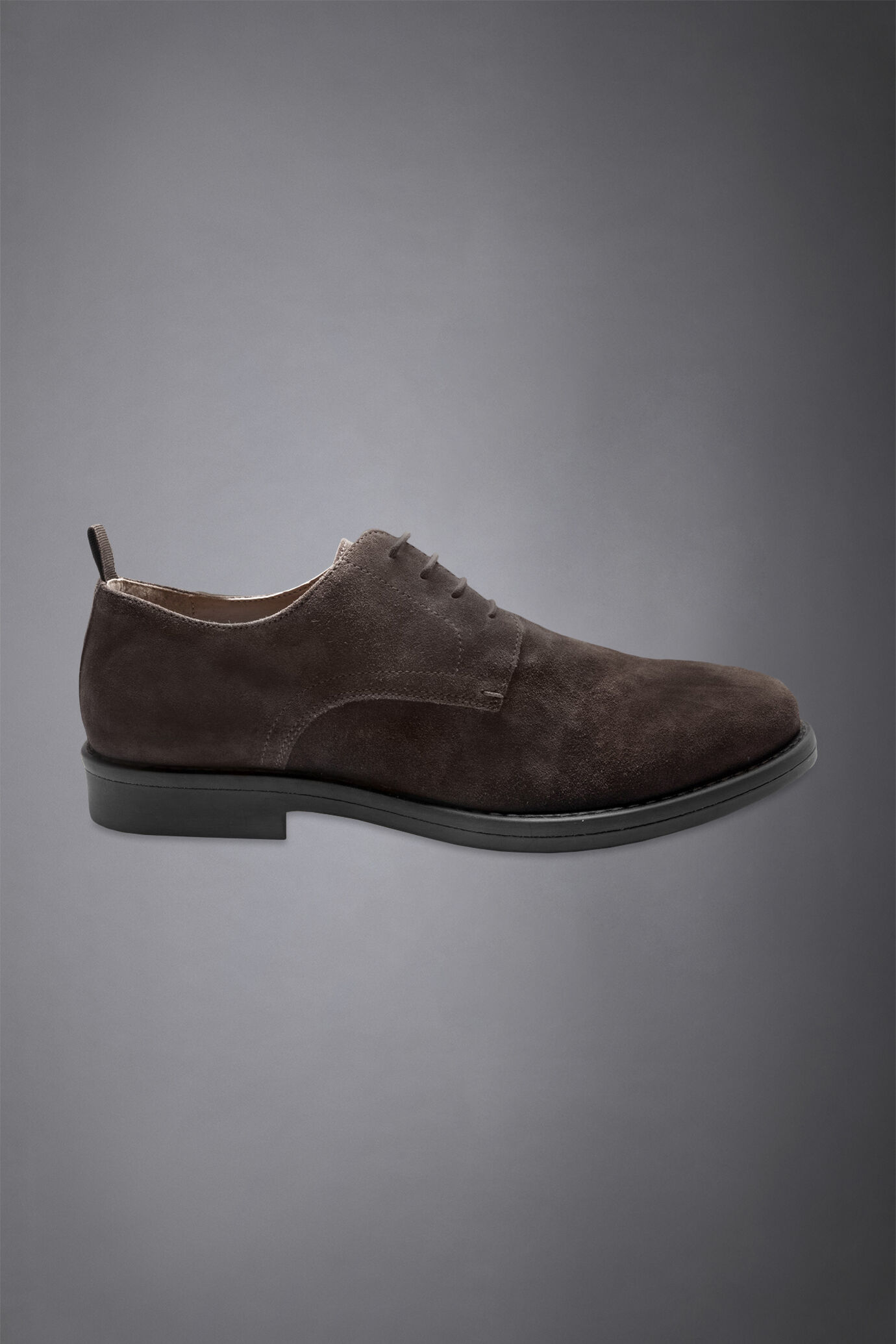 Scarpa derby 100% pelle scamosciata con suola in gomma image number 1