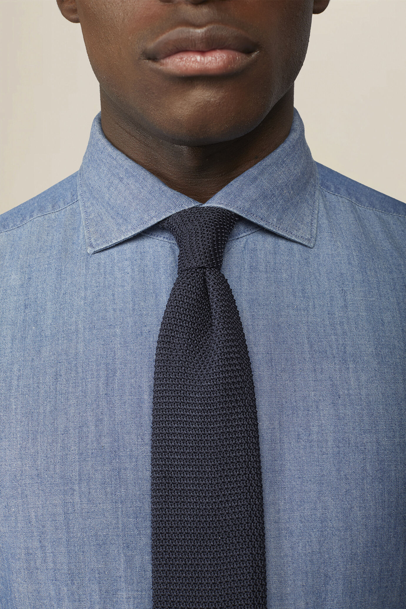 Men's regular fit shirt in 100% denim cotton image number 2