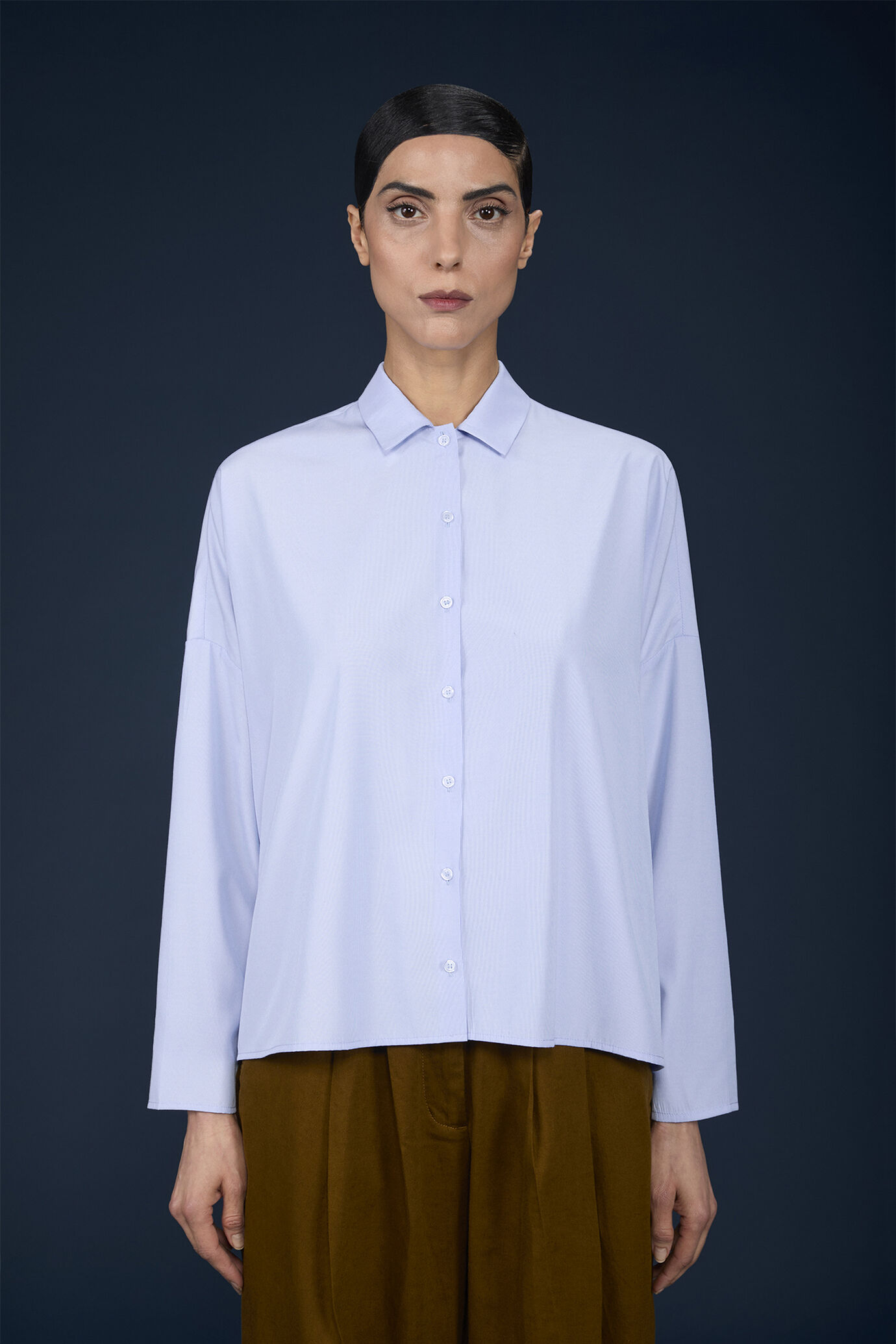 Camicia donna boxy a maniche lunghe in tessuto tinto filo a righe image number 0