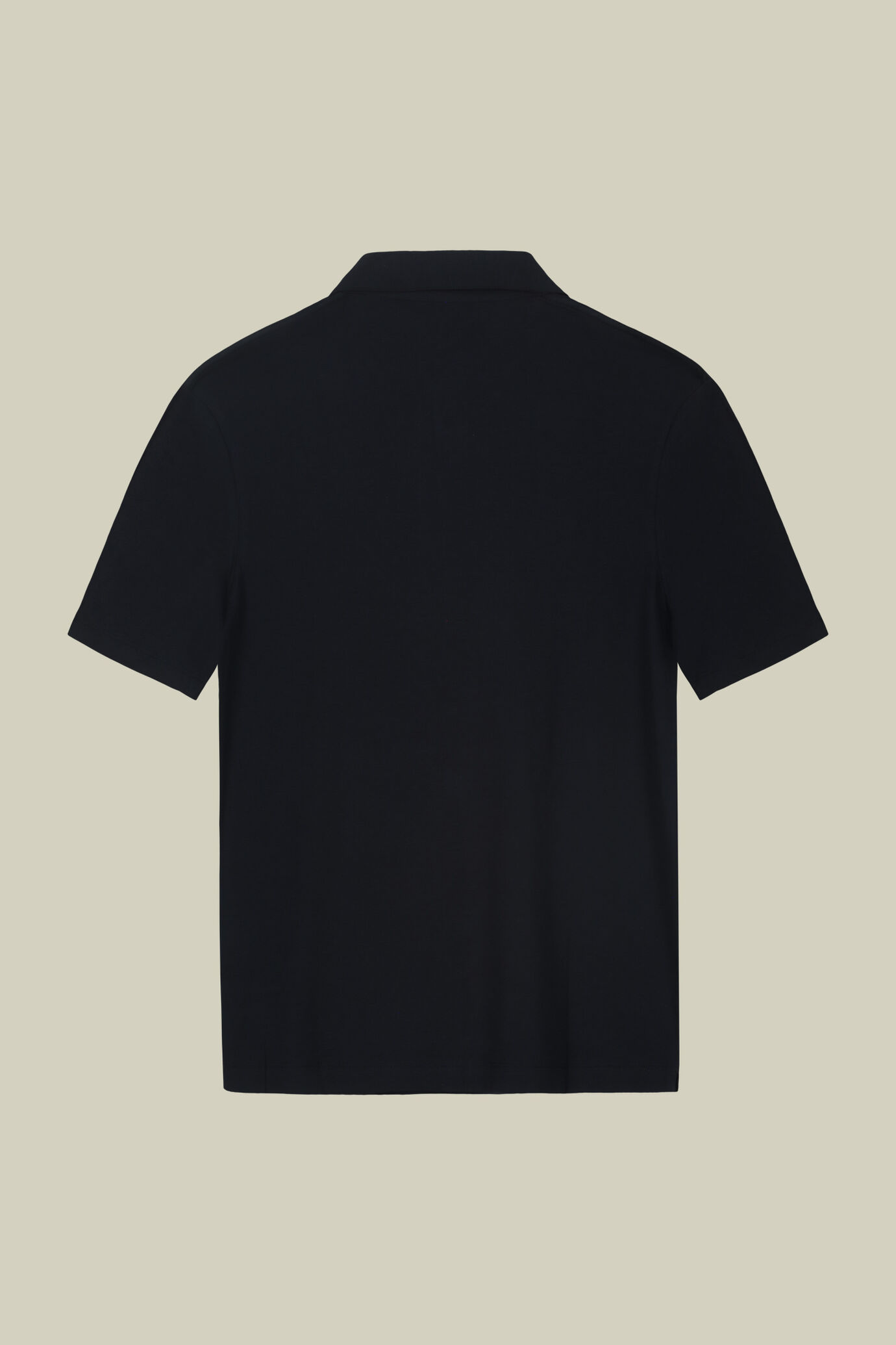 Men's short-sleeved polo shirt in 100% organic cotton image number 5