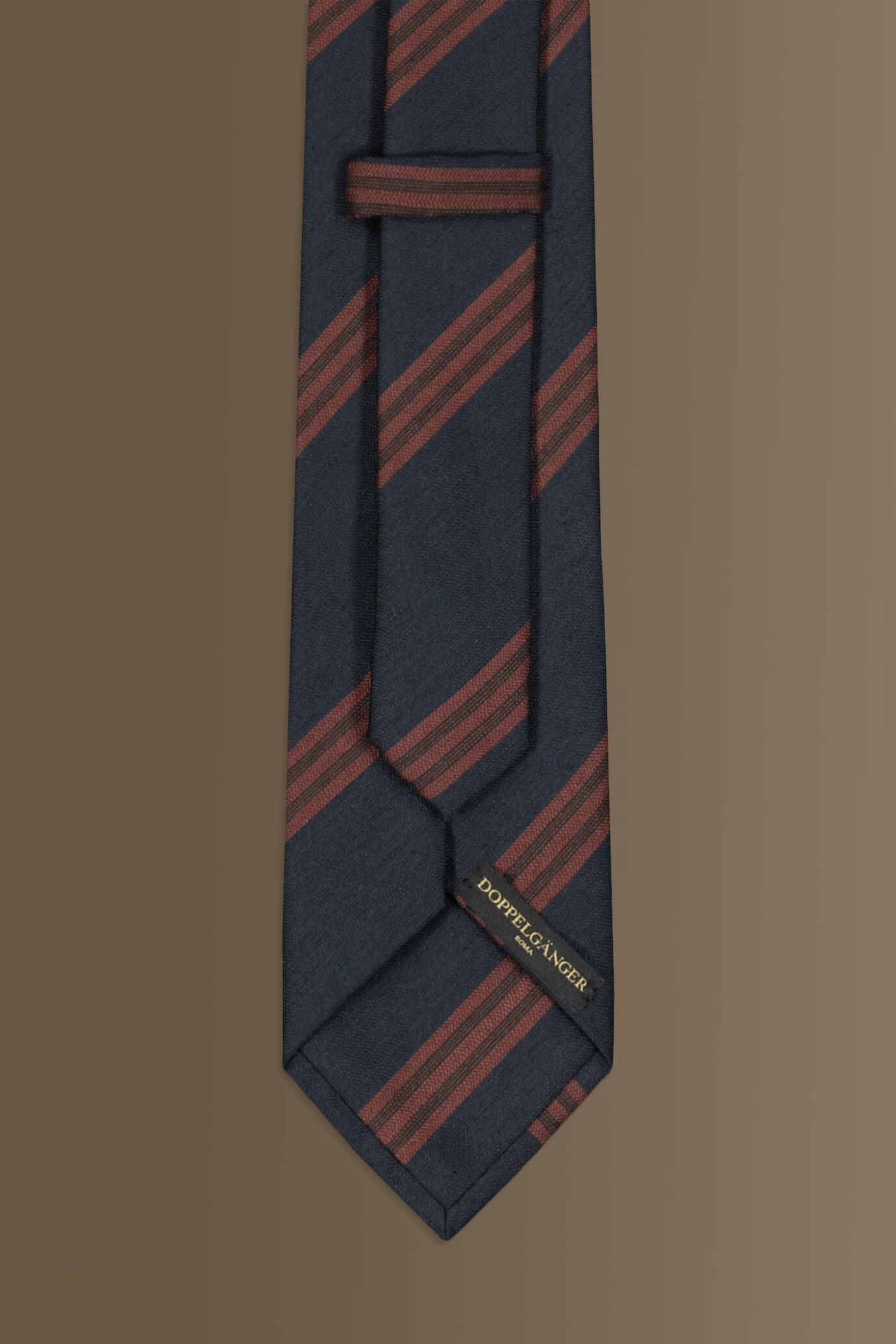 Cravatta uomo blue regimental con tessuto effetto lana image number 1