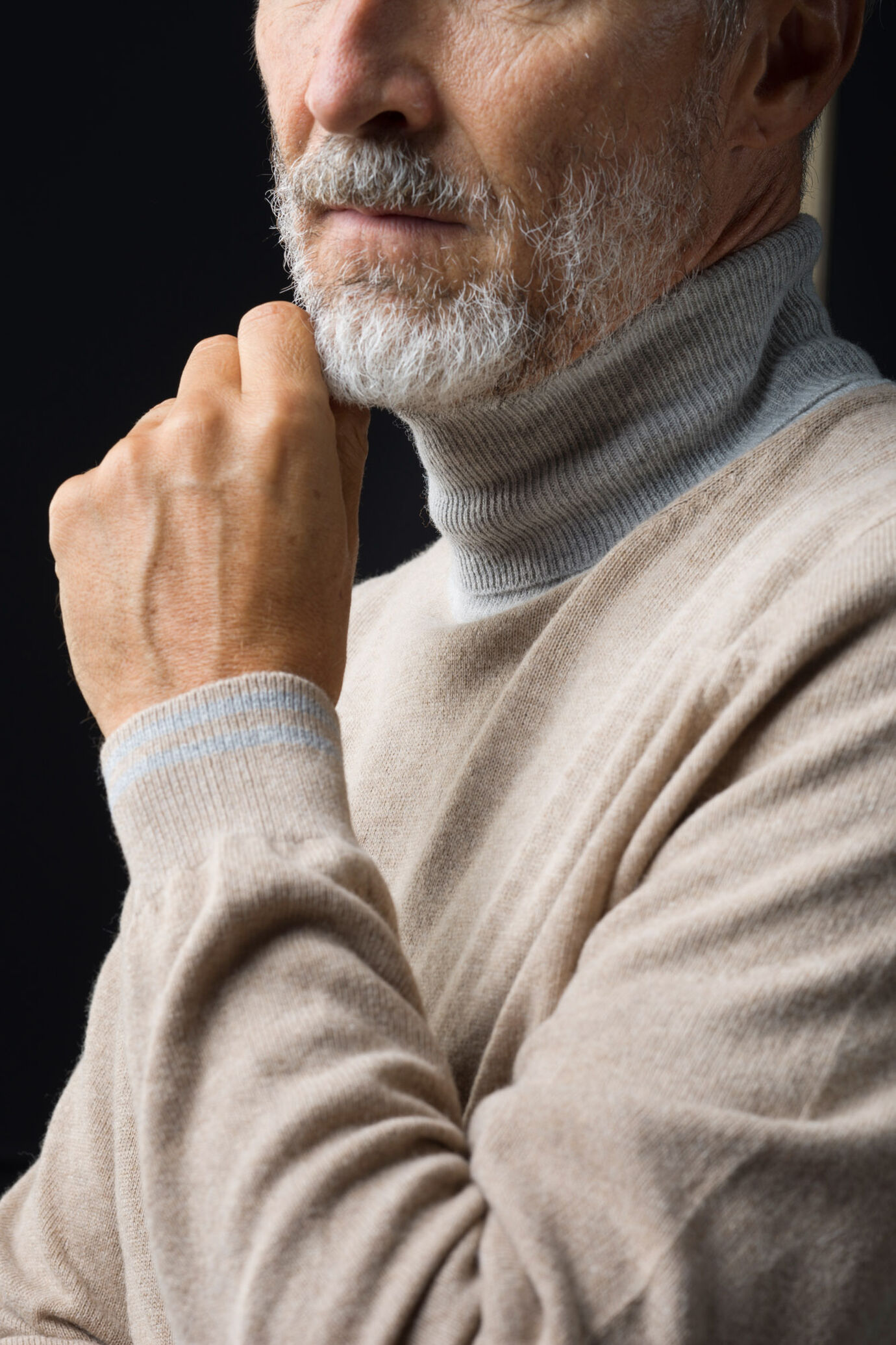 Maglia collo alto misto cashmere image number 1
