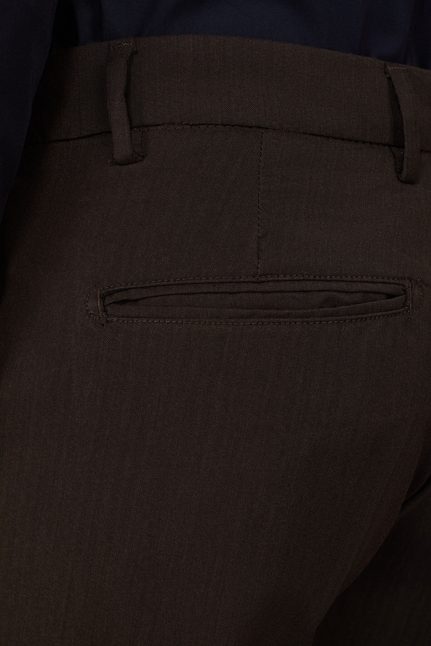 Pantaloni uomo con doppia pince image number 3