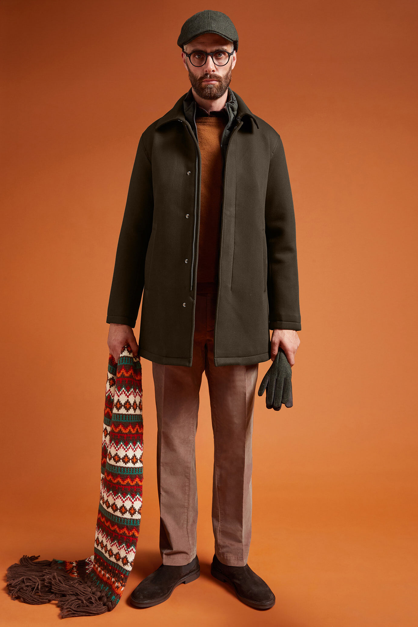 Manteau pour homme, doubl&eacute; avec plastron amovible, coupe classique