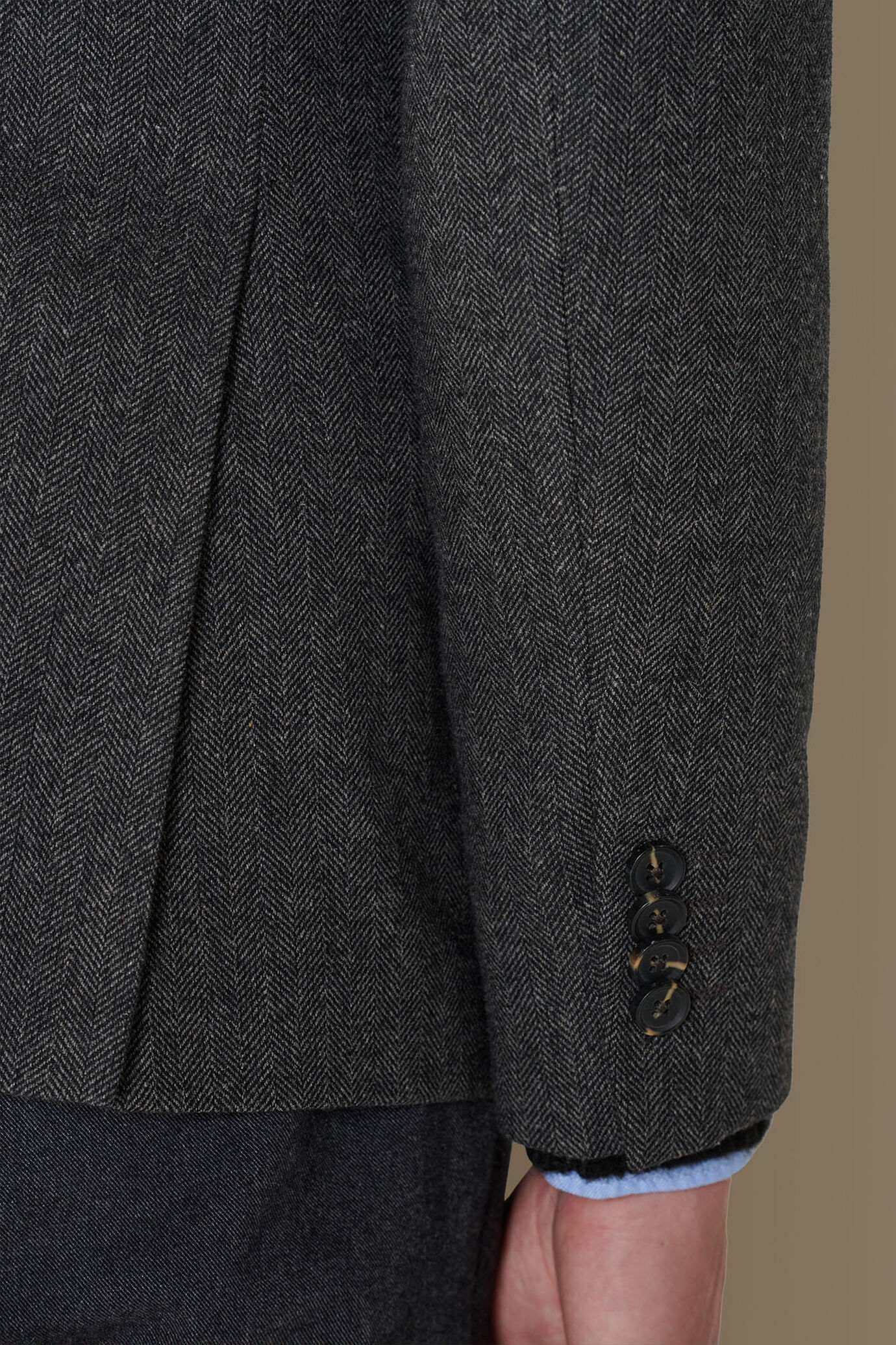 Giacca monopetto con tessuto spigato image number 4