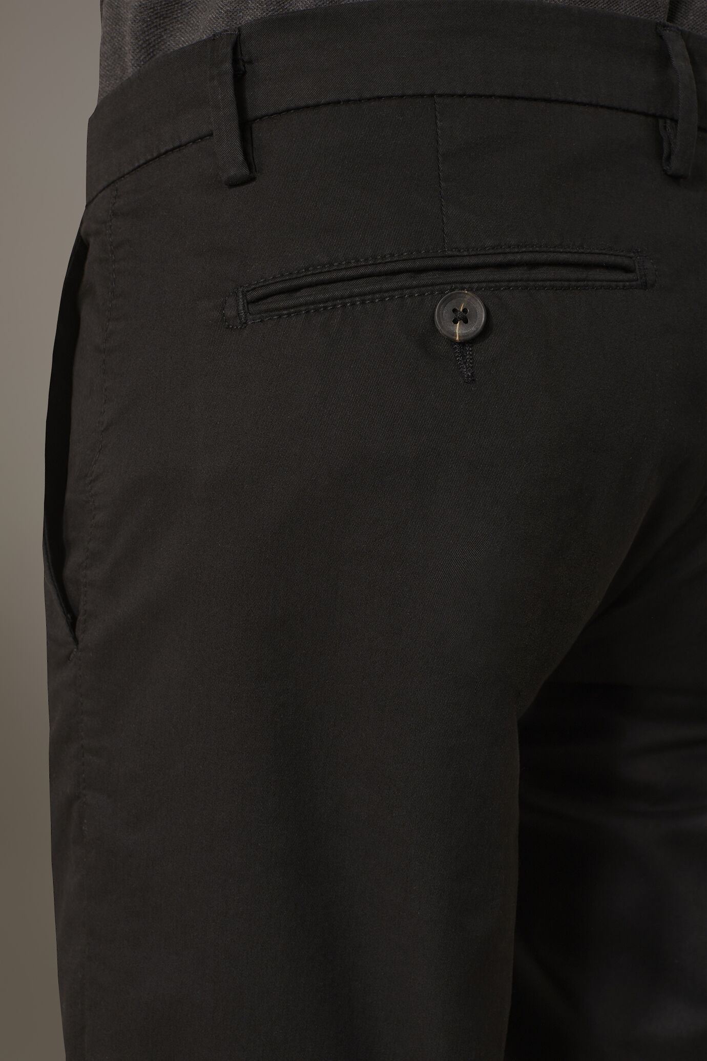 Regular fit trousers in twill construction image number 2