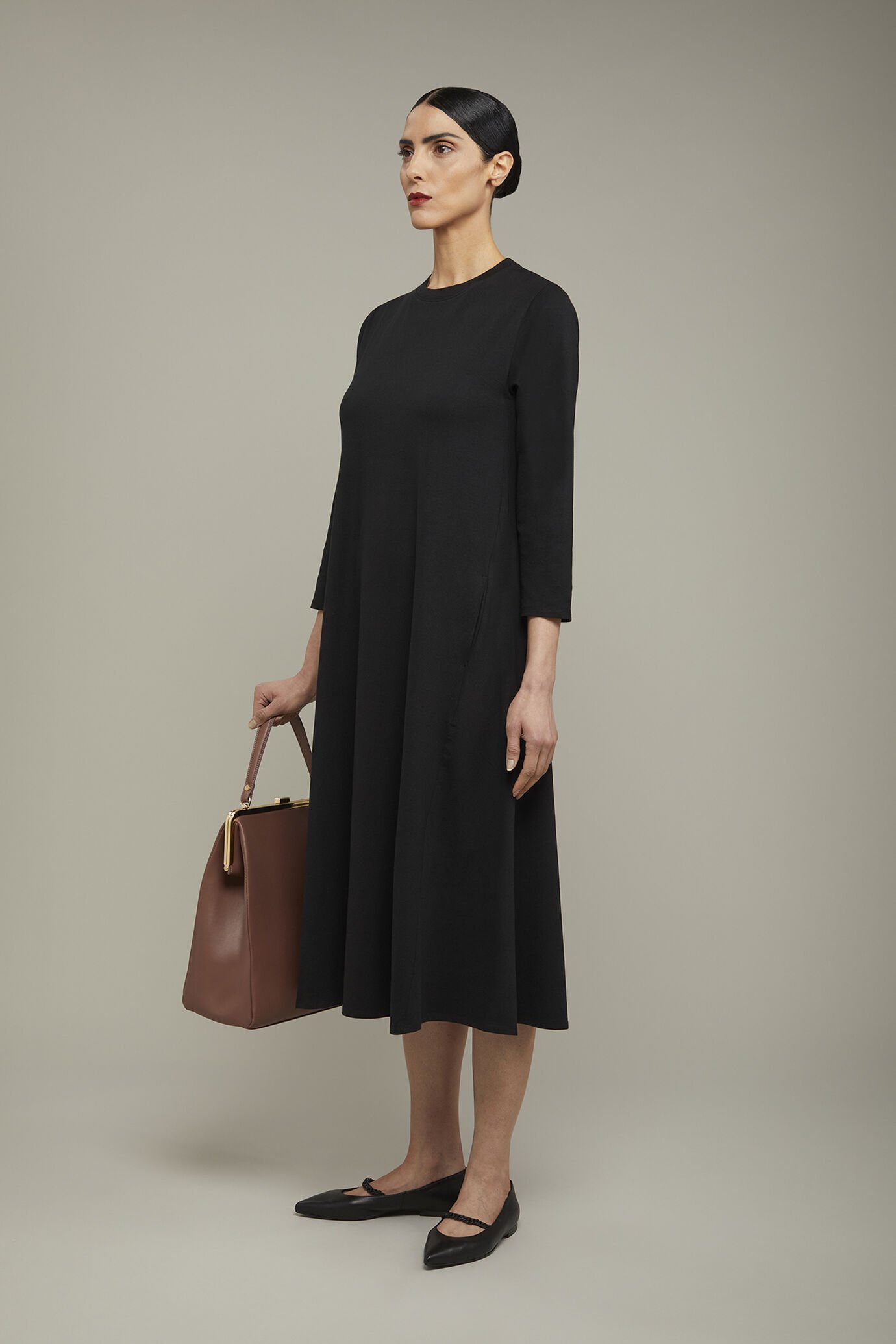 Robe midi femme à col rond et manches longues en jersey de coton stretch coupe régulière image number 1