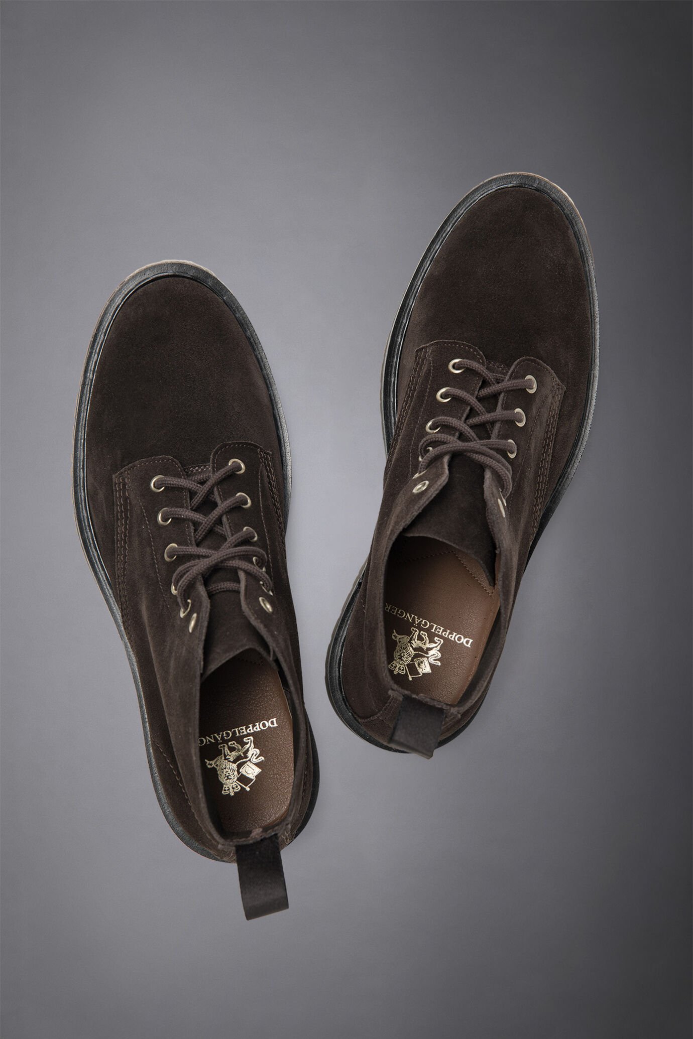 Men's 100% suede boots with rubber lug sole image number 3