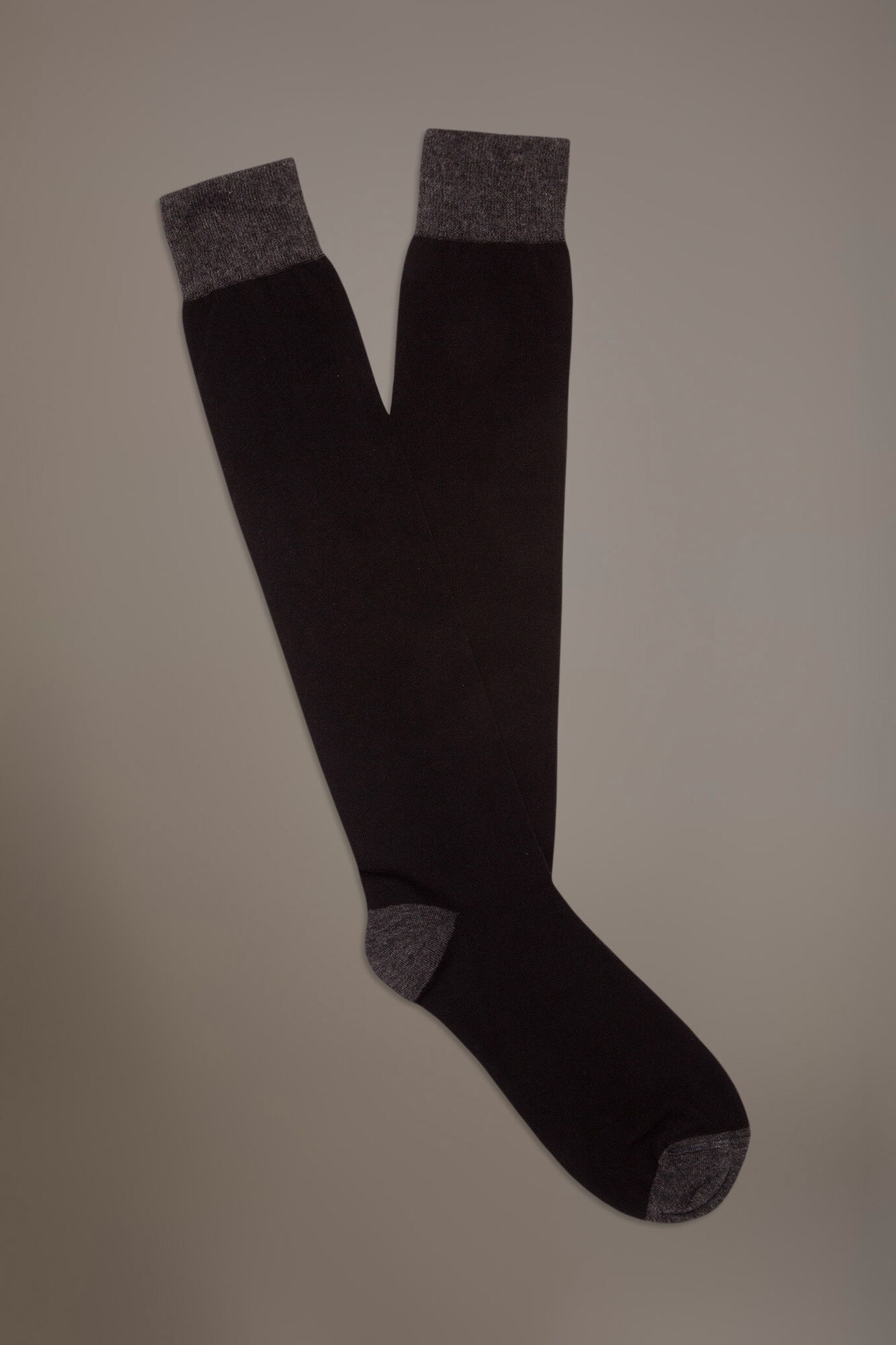 Long solid color socks in stockinette stitch made in Italy image number 0