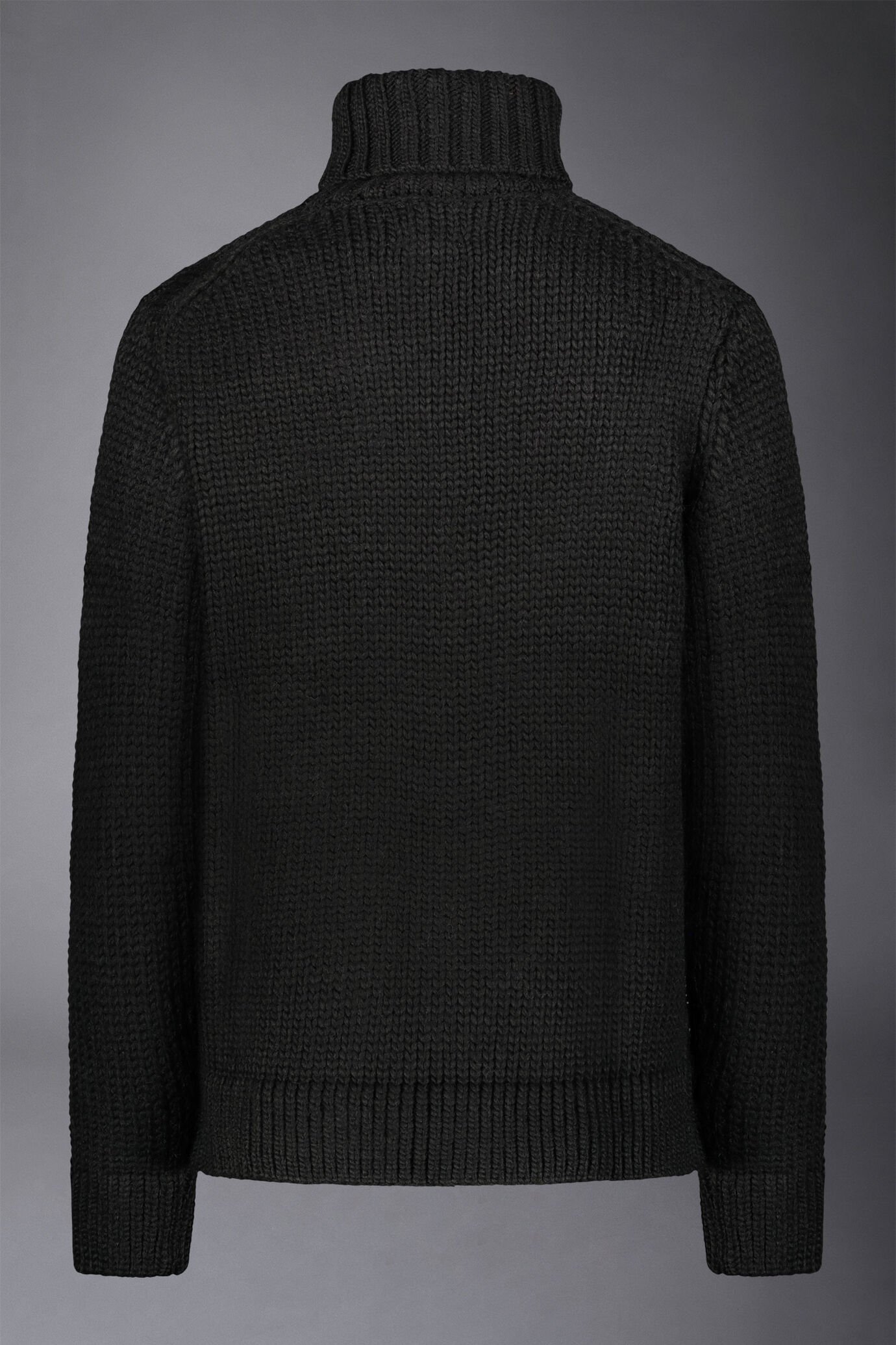 Women's wool-blend turtleneck sweater image number 5
