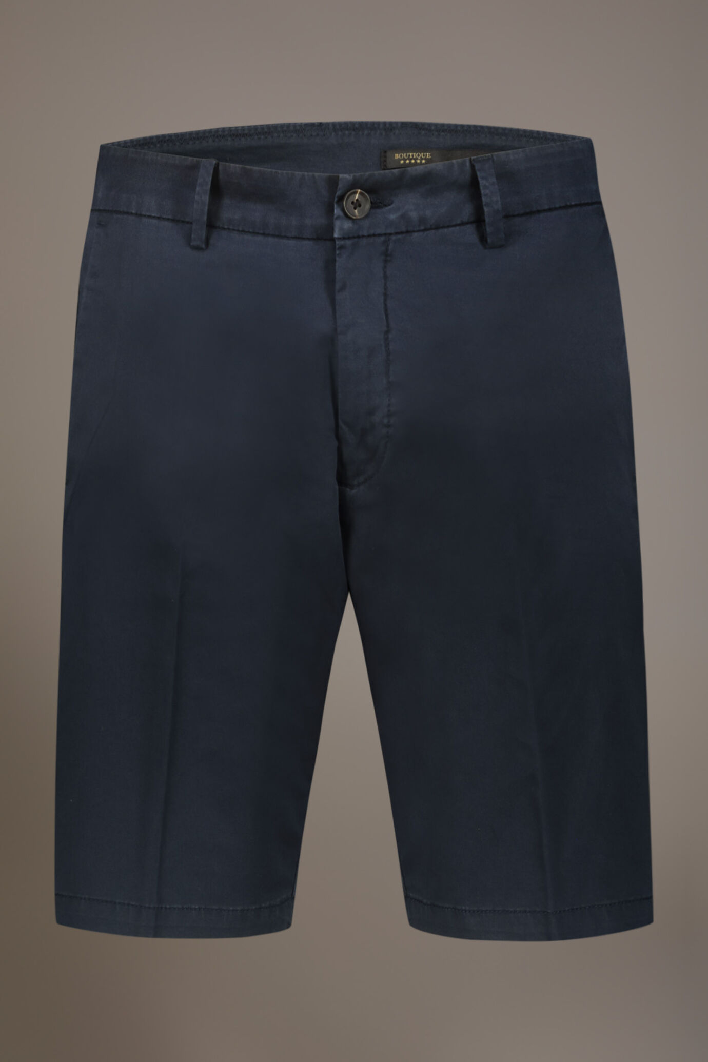 Bermuda classique en twill image number 4