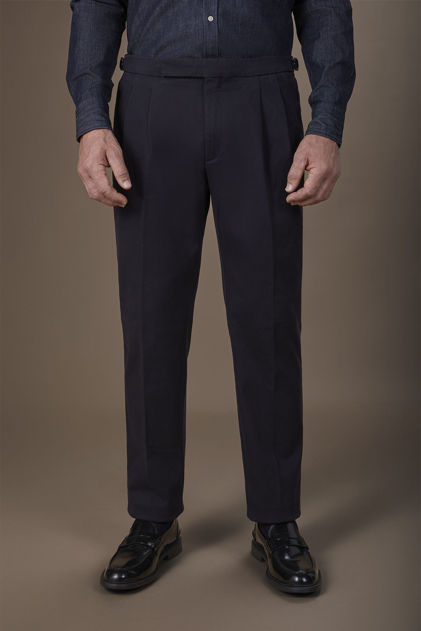 Men's heavy canvas trousers with double pinces and comfort fit image number 1