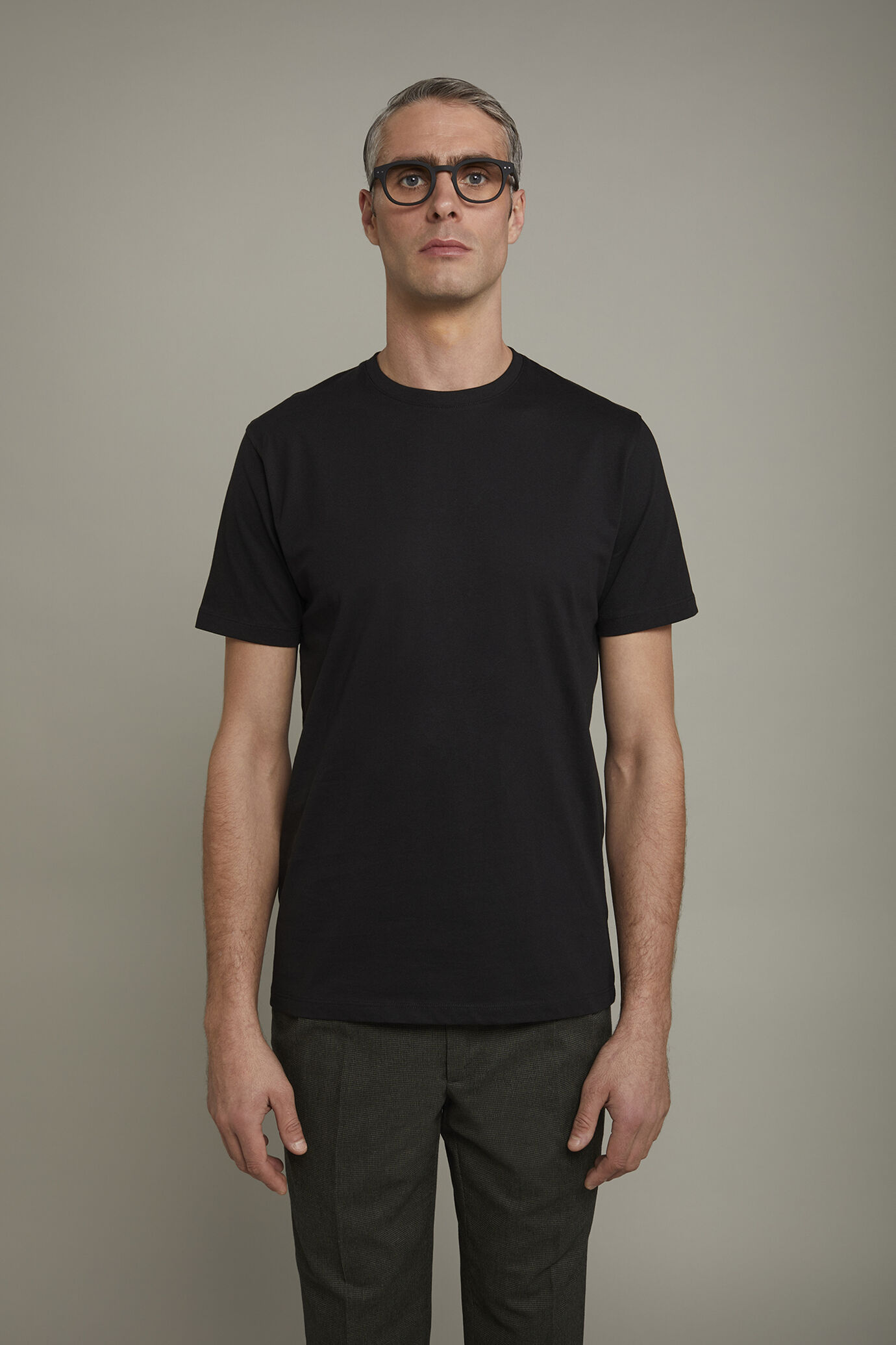 Herren-T-Shirt mit Rundhalsausschnitt aus 100 % Baumwolle in normaler Passform image number 2