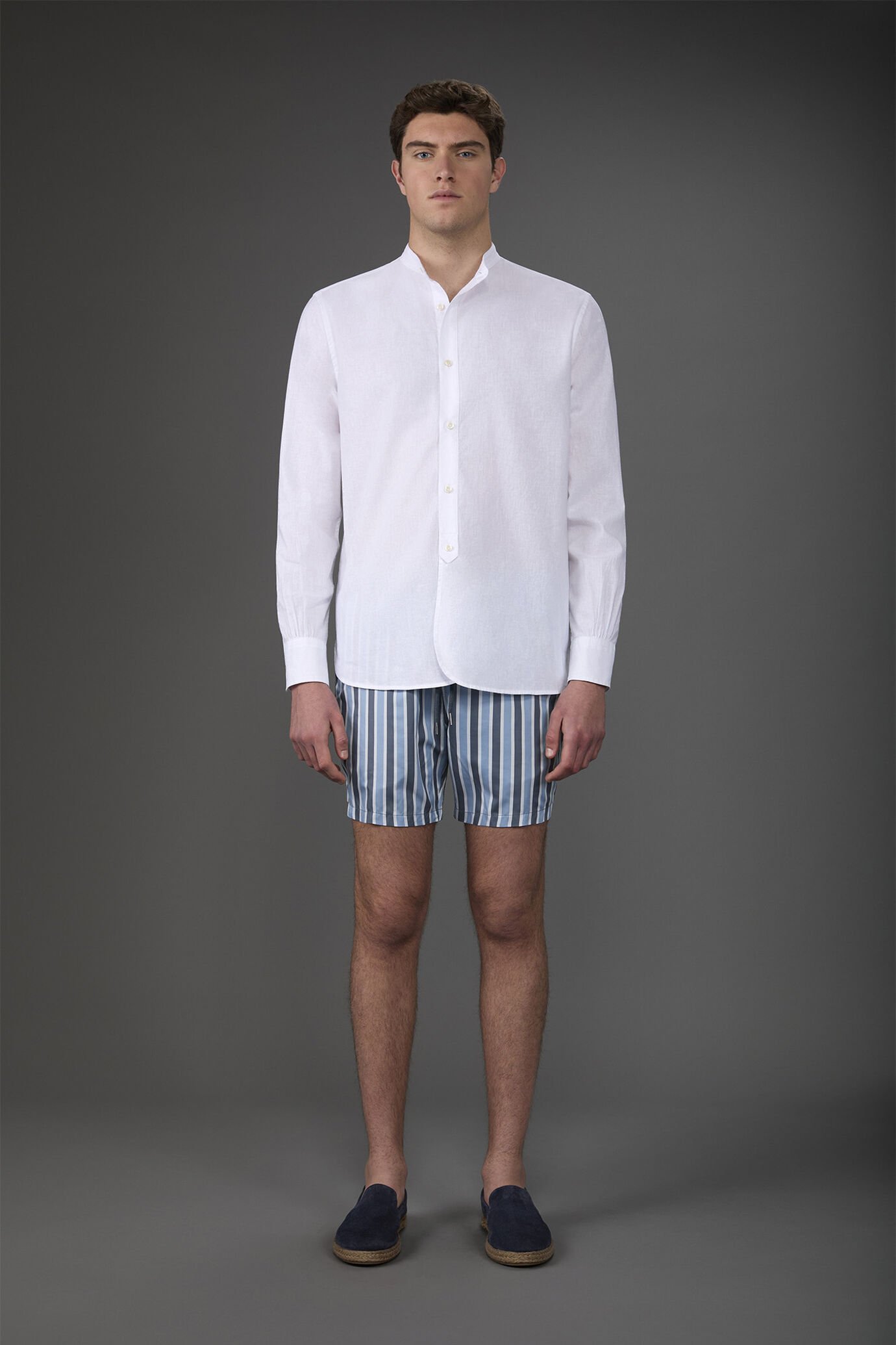 Herren-Badehose mit vertikal gestreiftem Muster image number 1