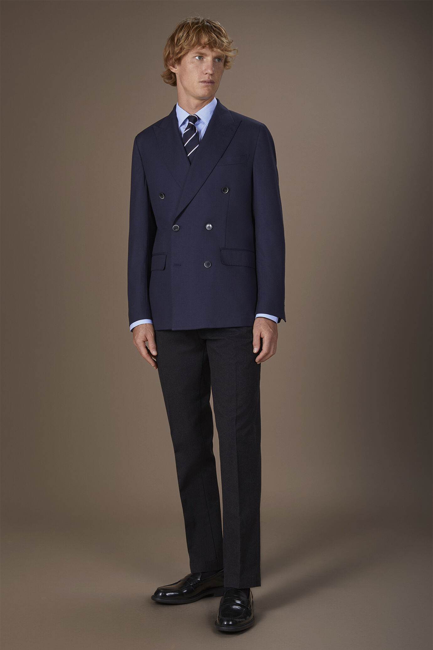 Men's shirt with classic collar in 100% striped cotton image number 1