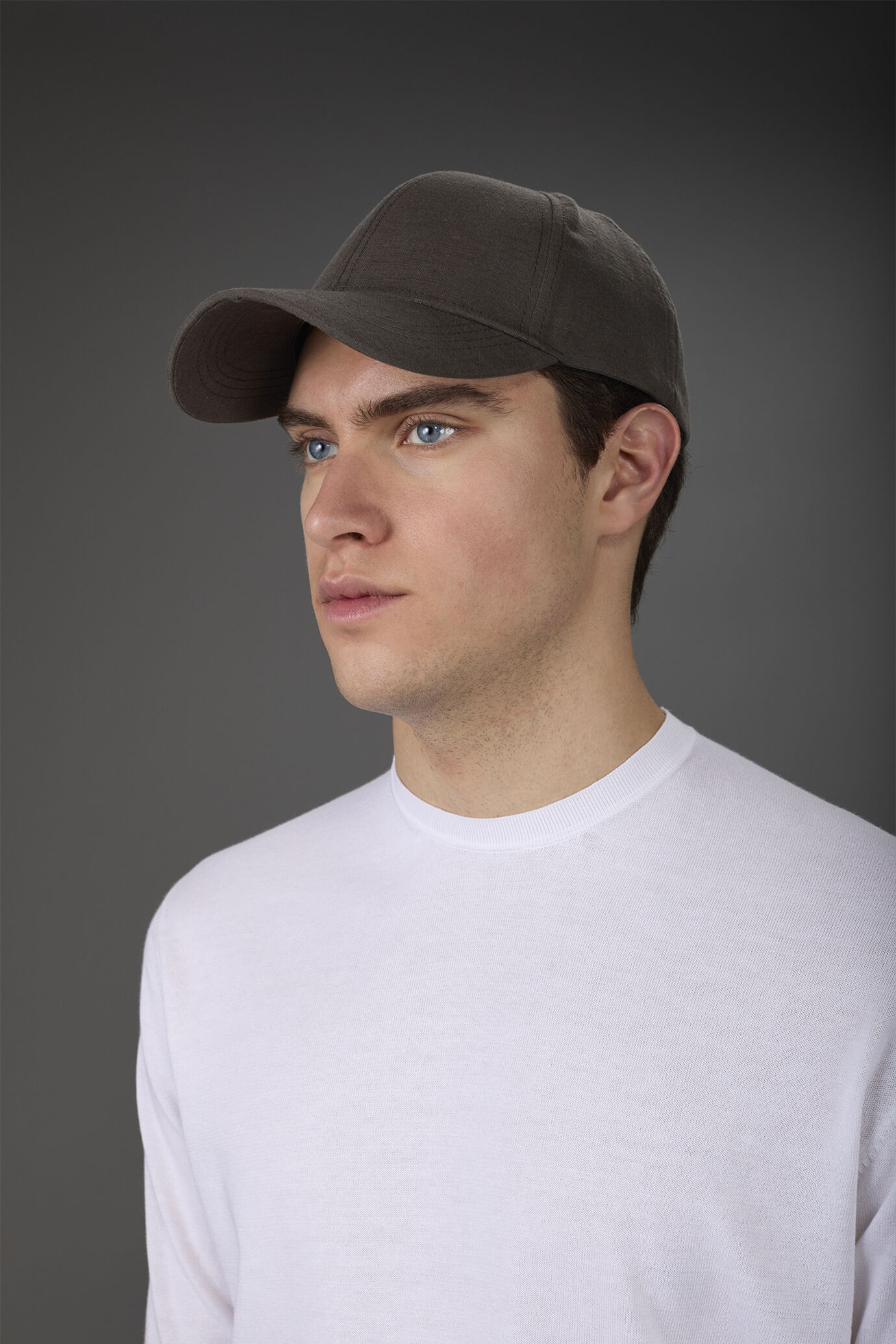 men-s-flat-cap-in-single-colour-linen-blend-doppelganger-hats-men-s