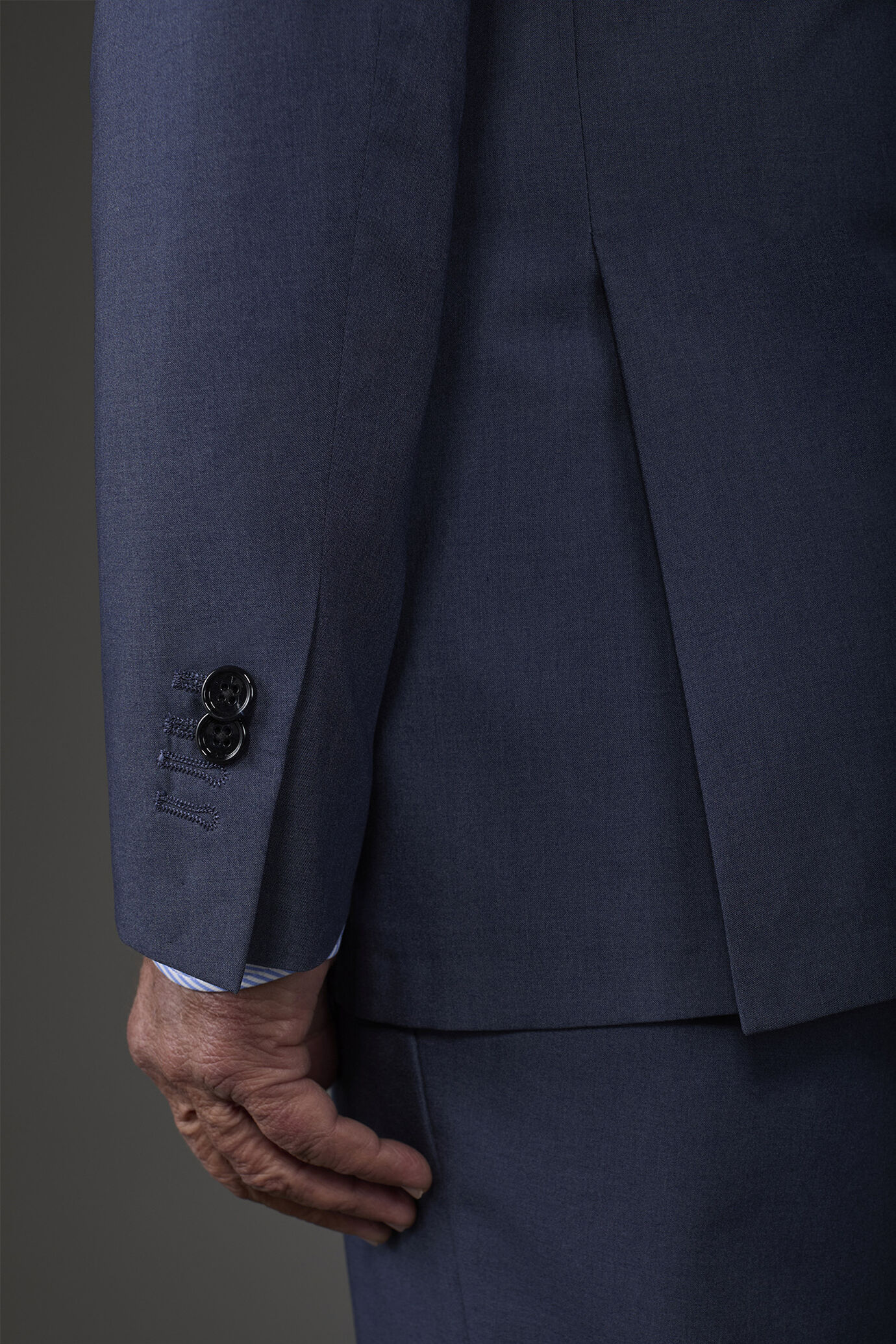 Abito uomo monopetto Super-Light con pantalone senza pinces image number 3