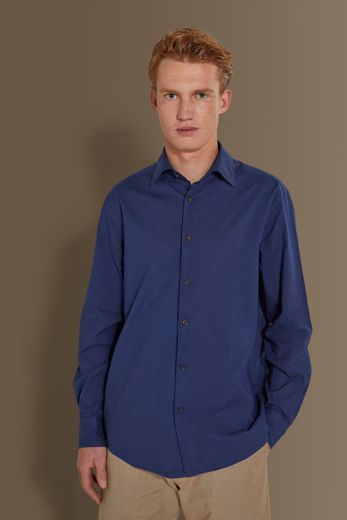 Camicia casual uomo collo francese in mussola di cotone image number 0
