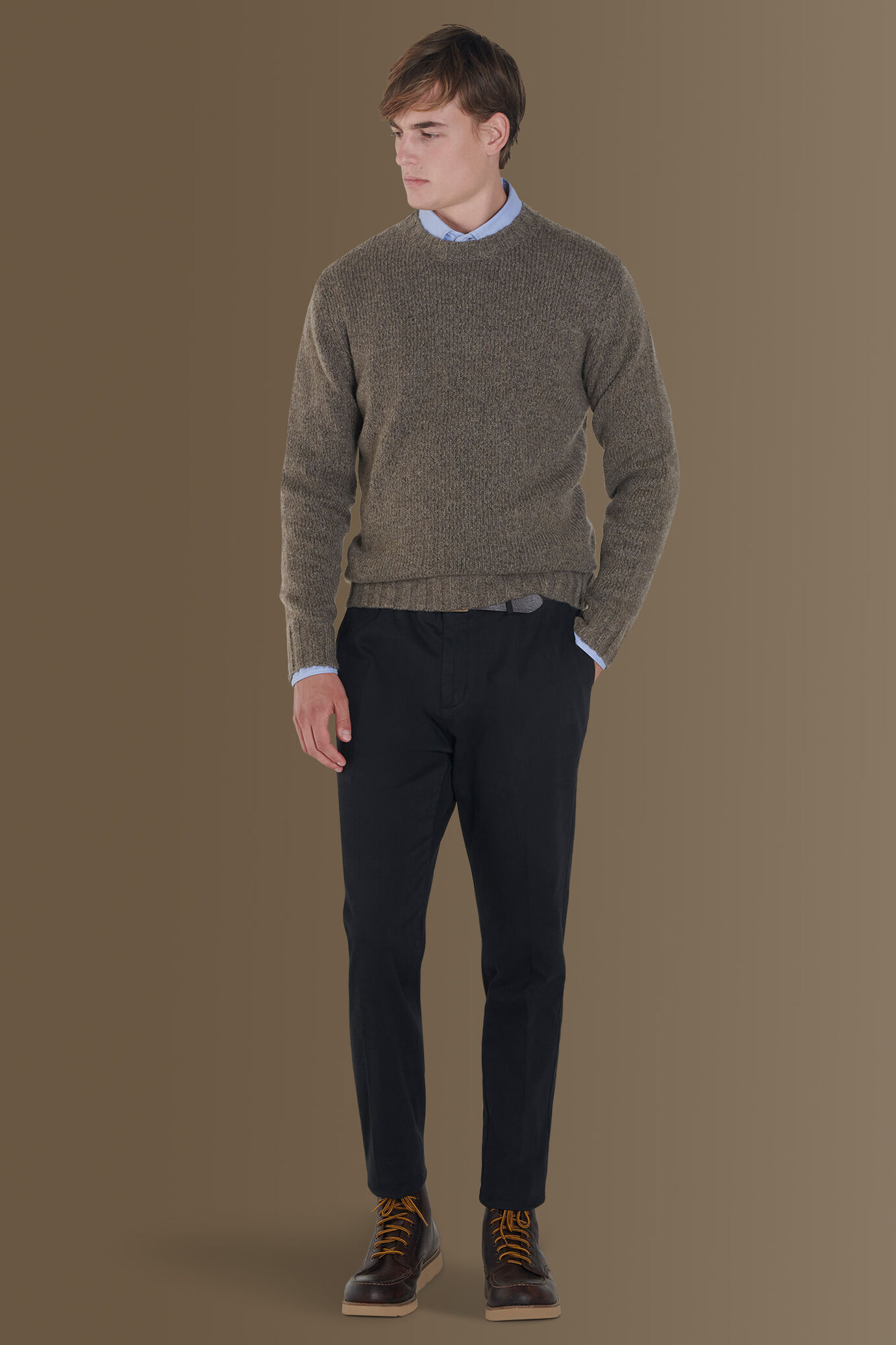 Pantalone classico chino twill elasticizzato image number 0