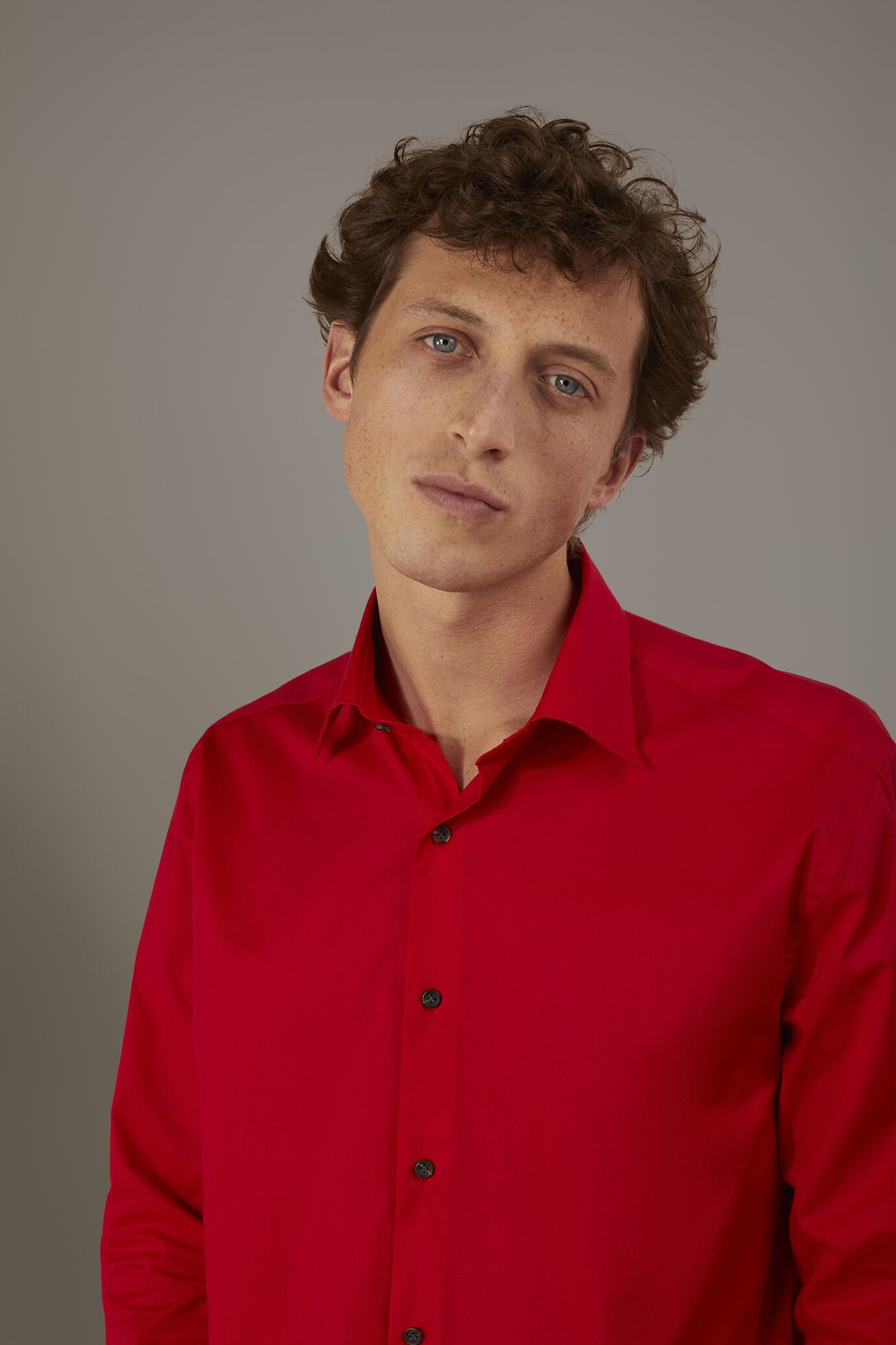Chemise décontracté col français fit confortable en mousseline de coton image number 1