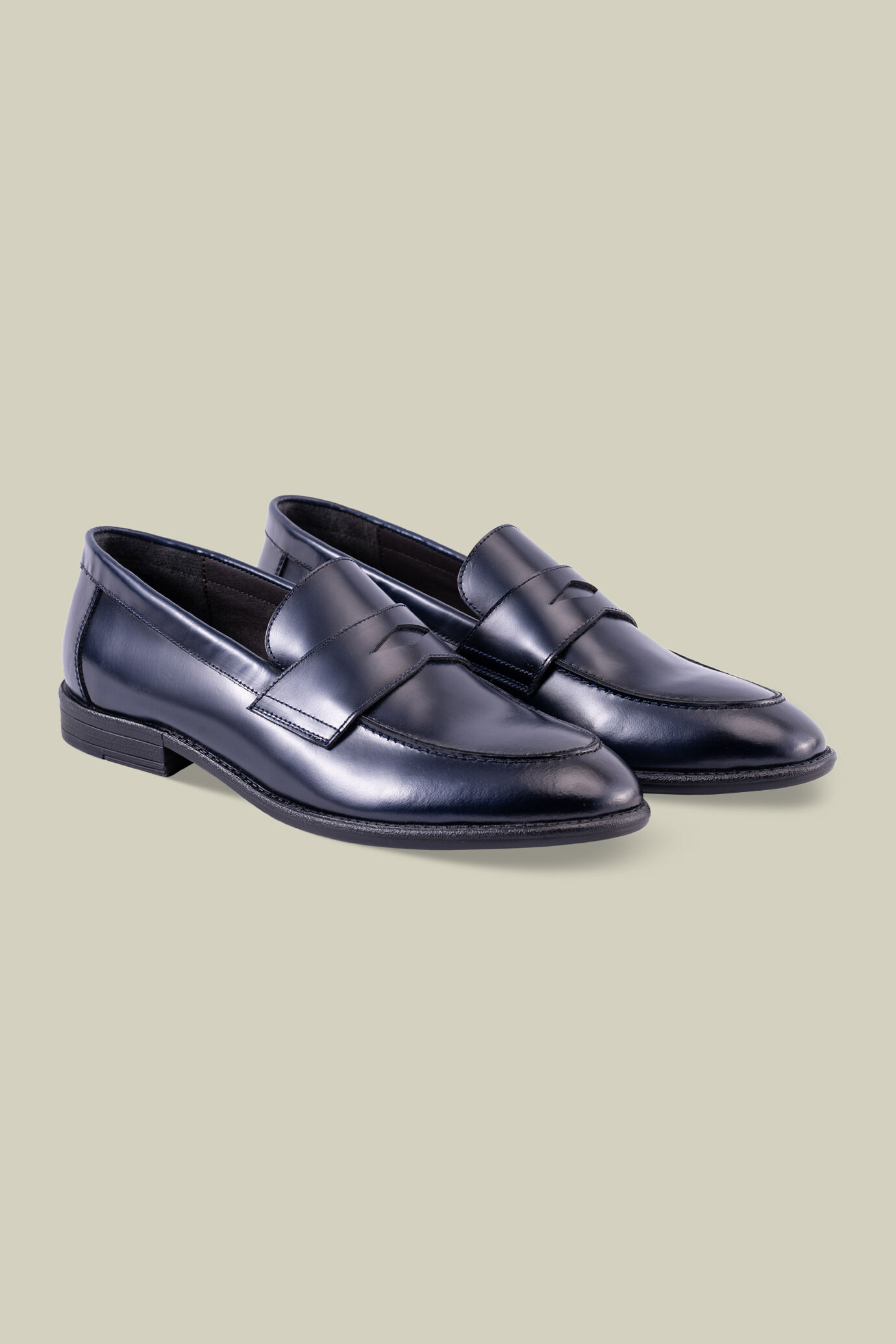 Mocassino classico 100% pelle abrasiva