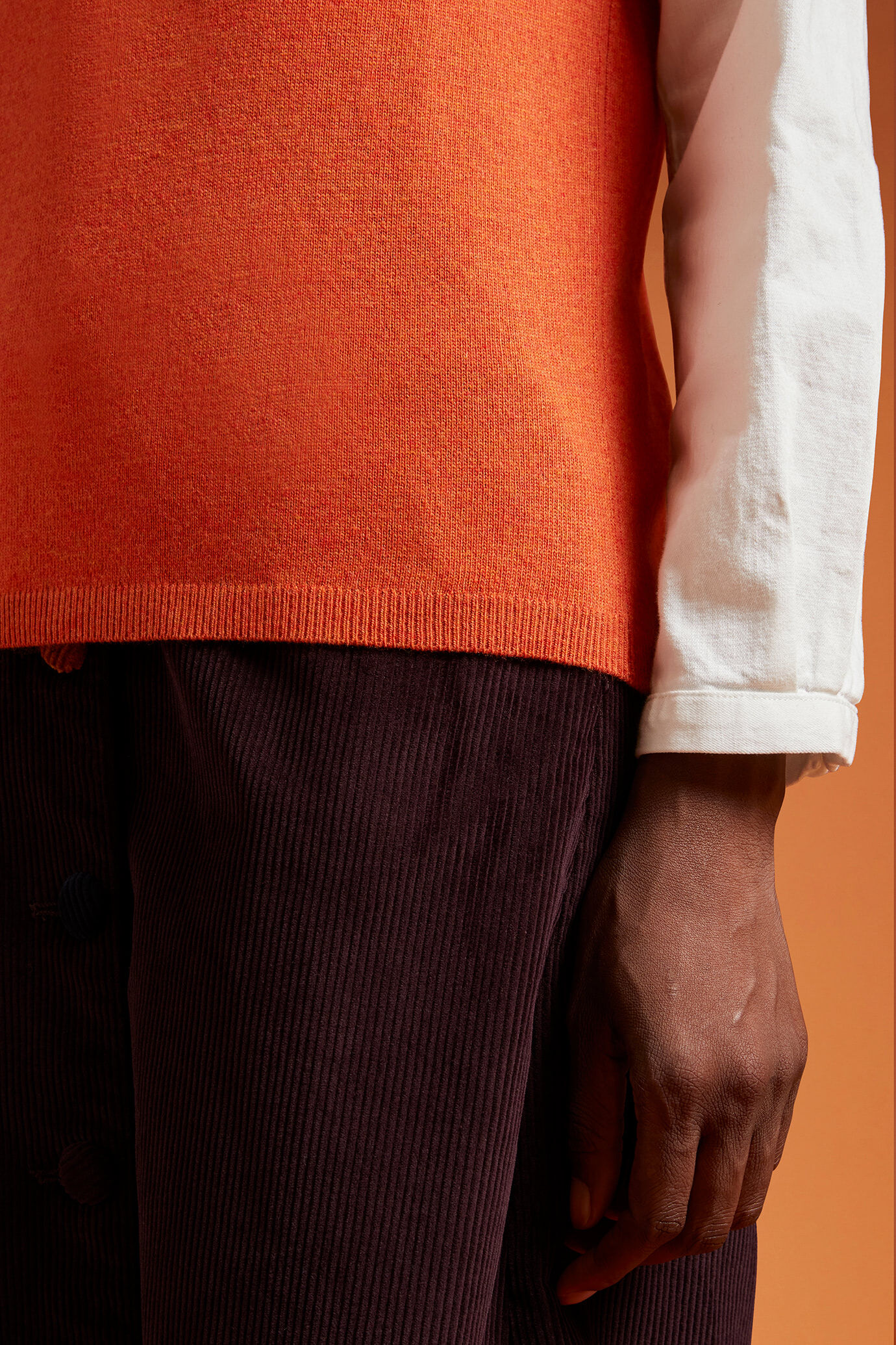 Gilet donna in maglia con scollo a v misto lana e cachemire regular fit image number 2
