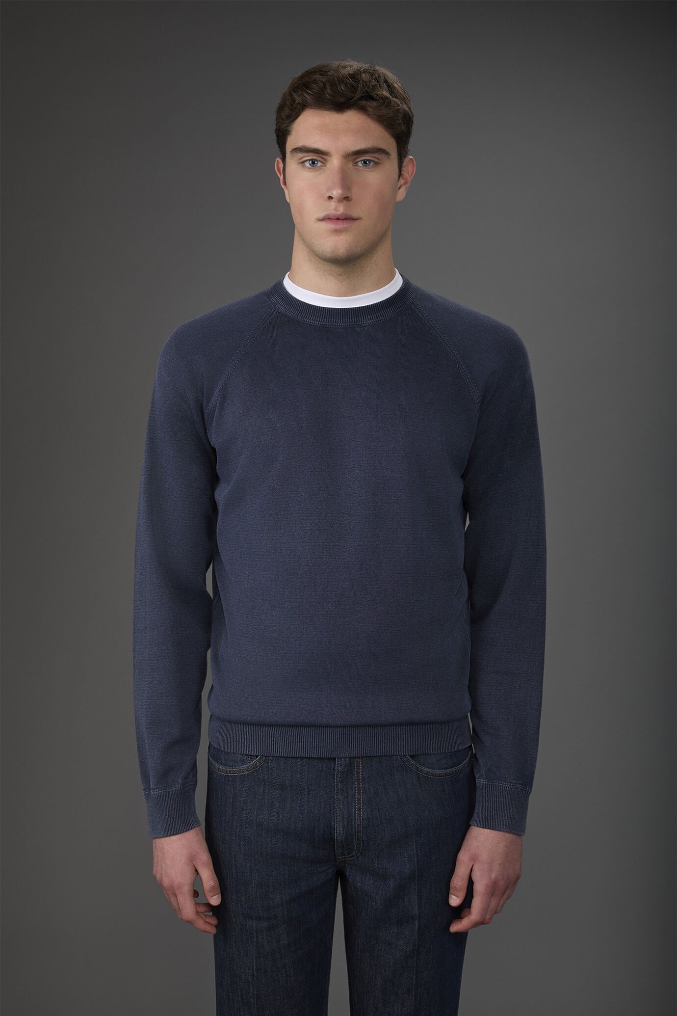 Men's crew neck 100% cotton sweater with raglan sleeves