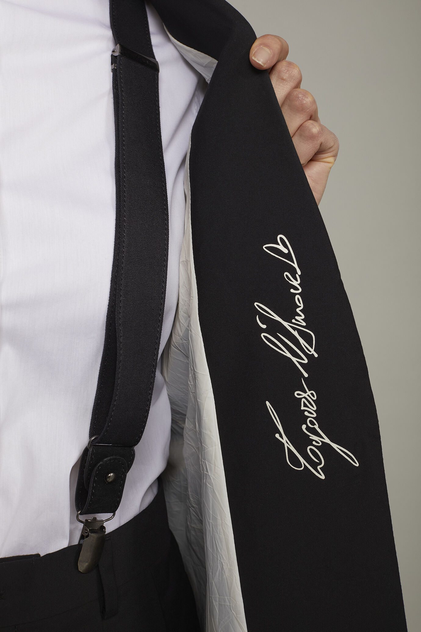 Einreihiger Damenblazer in normaler Passform image number 4