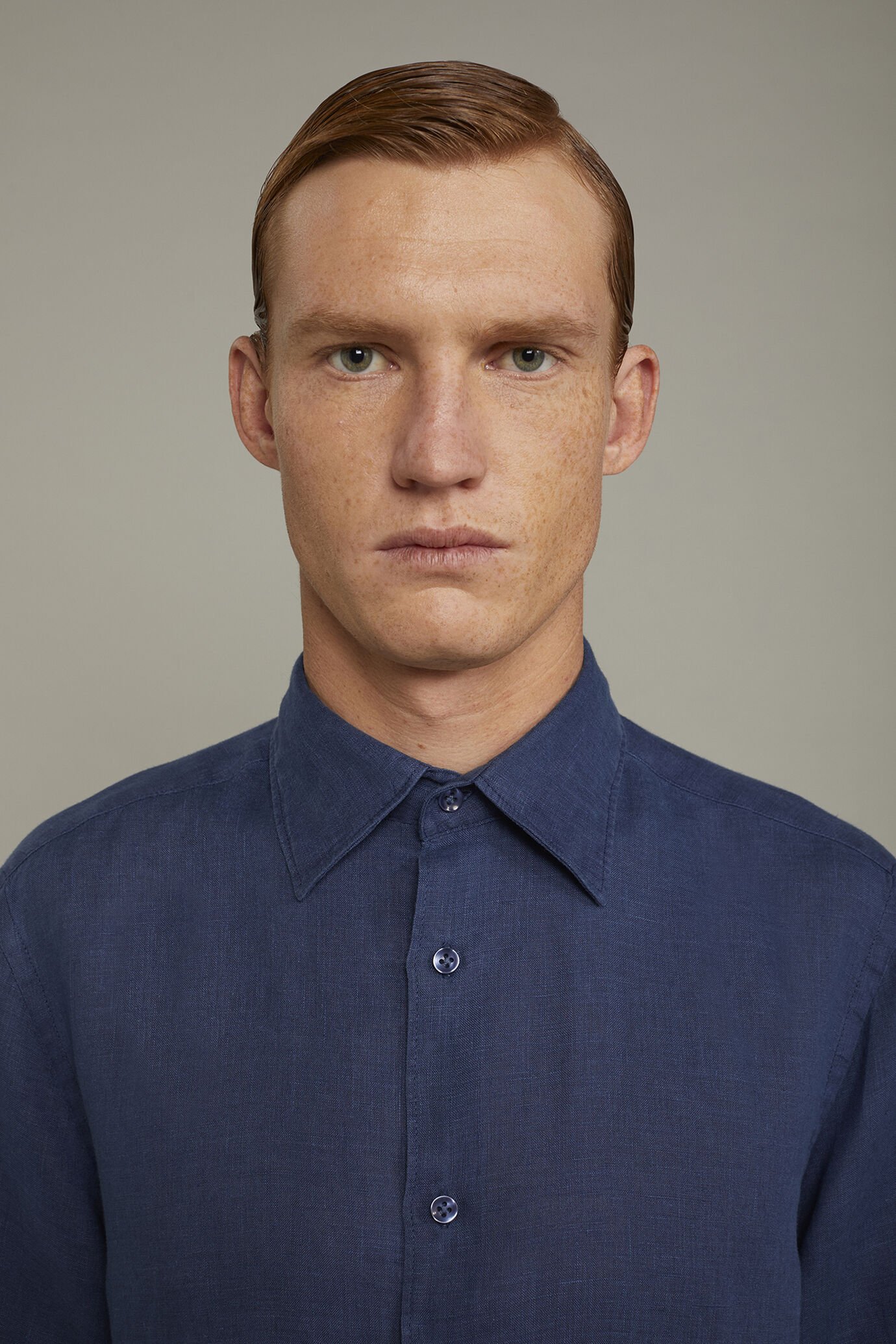 Chemise décontractée homme à col classique, en 100 % lin, coupe confort image number 3