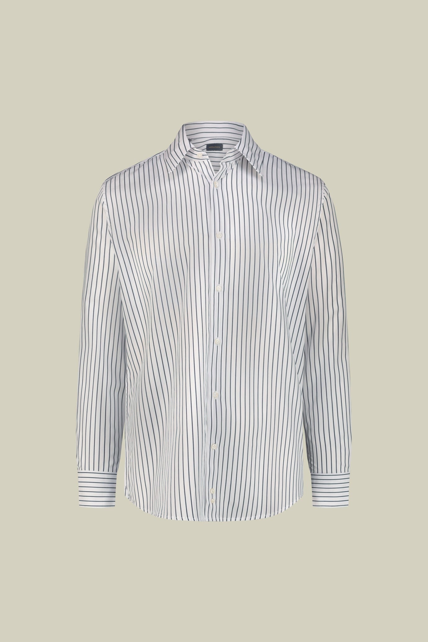 Men&rsquo;s regular-fit shirt in 100% yarn-dyed cotton with wide stripes