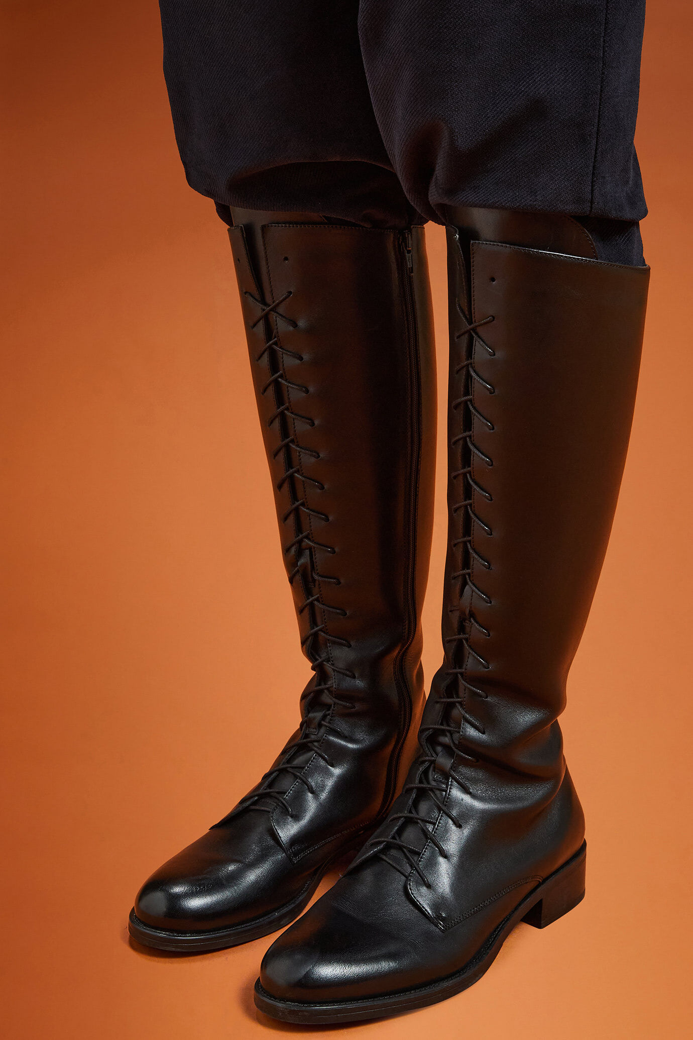 Stivali alto donna 100 vera pella con zip laterale e stringhe frontali e suola in gomma Doppelganger Scarpe Donna Online