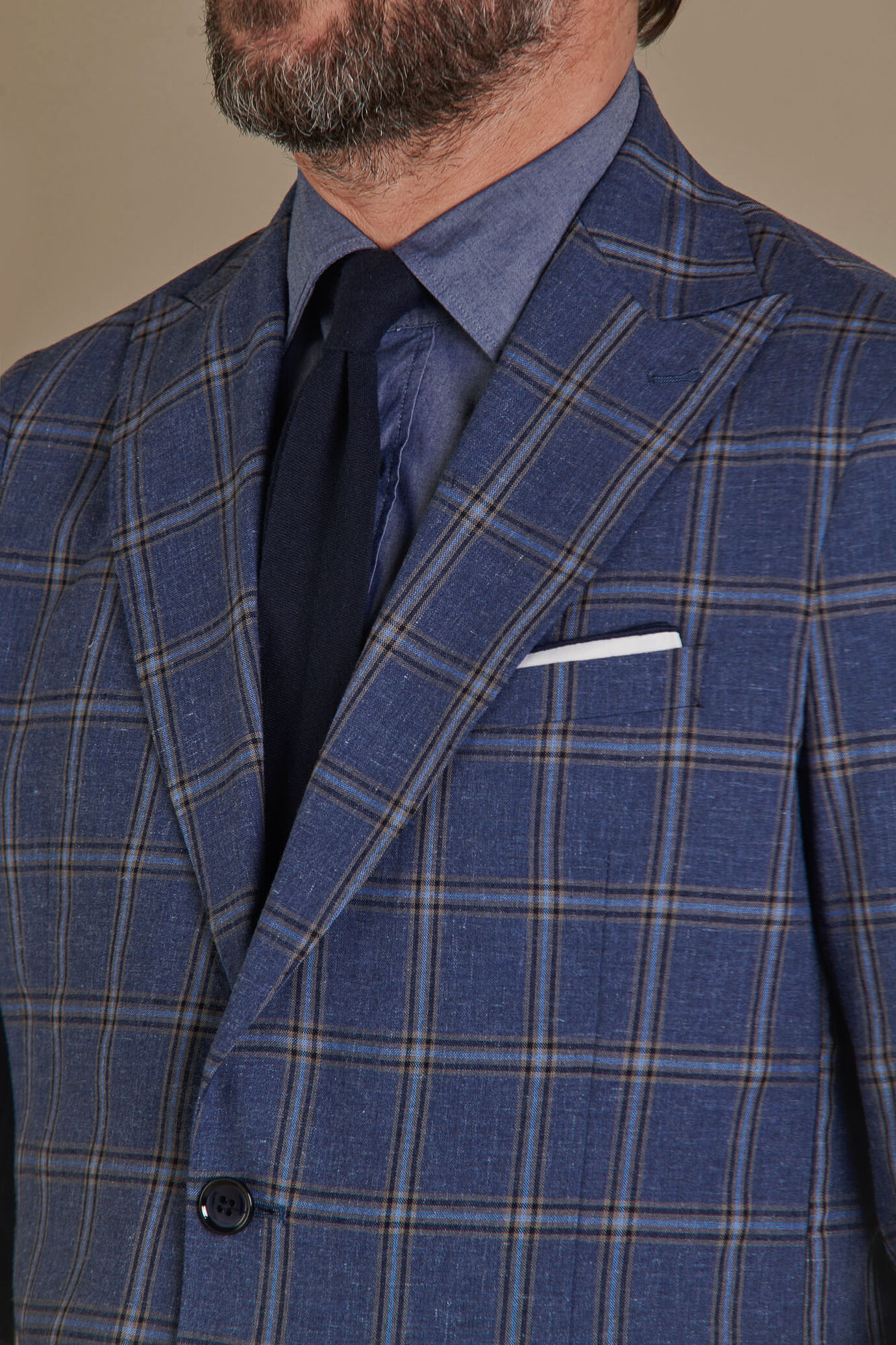 Single breasted suit and trousers with turn up image number 2