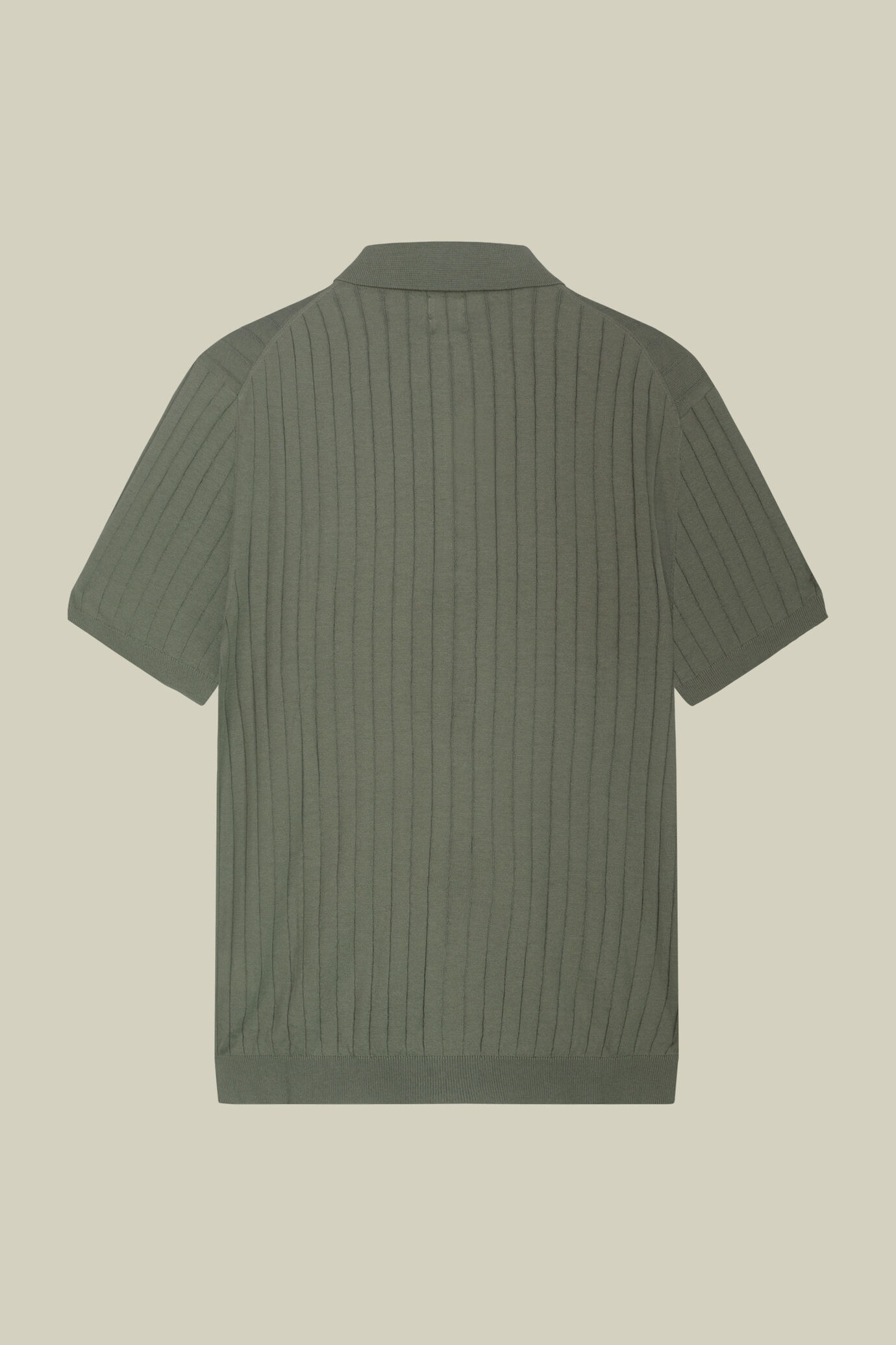 Men's knitted polo shirt in 100% cotton crepe with vertical ribbing image number 5