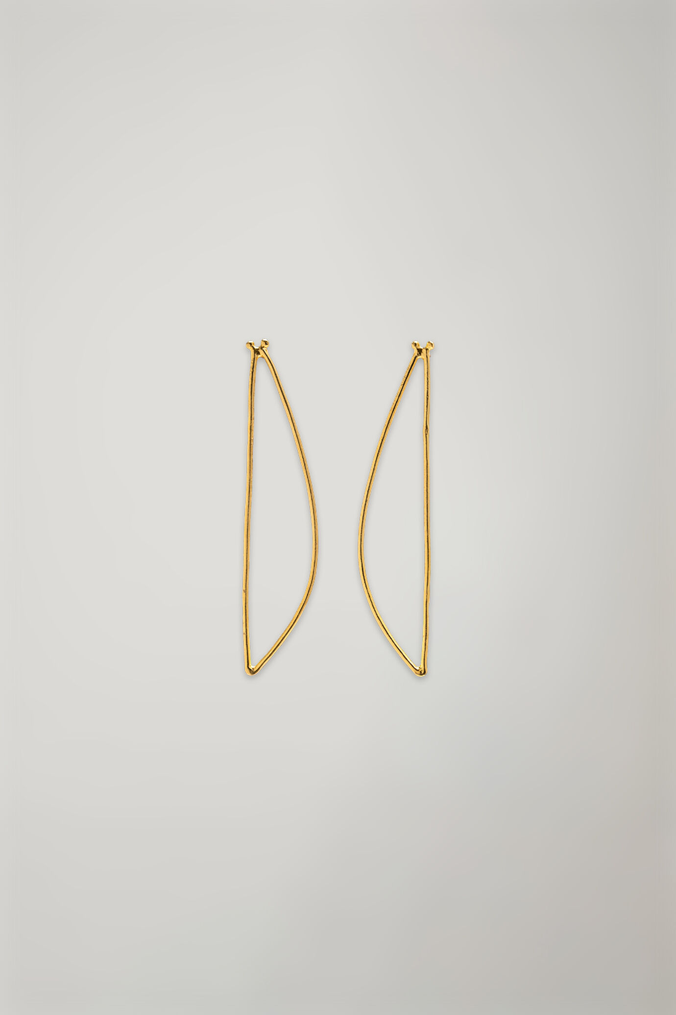 Women's brass earrings D shape