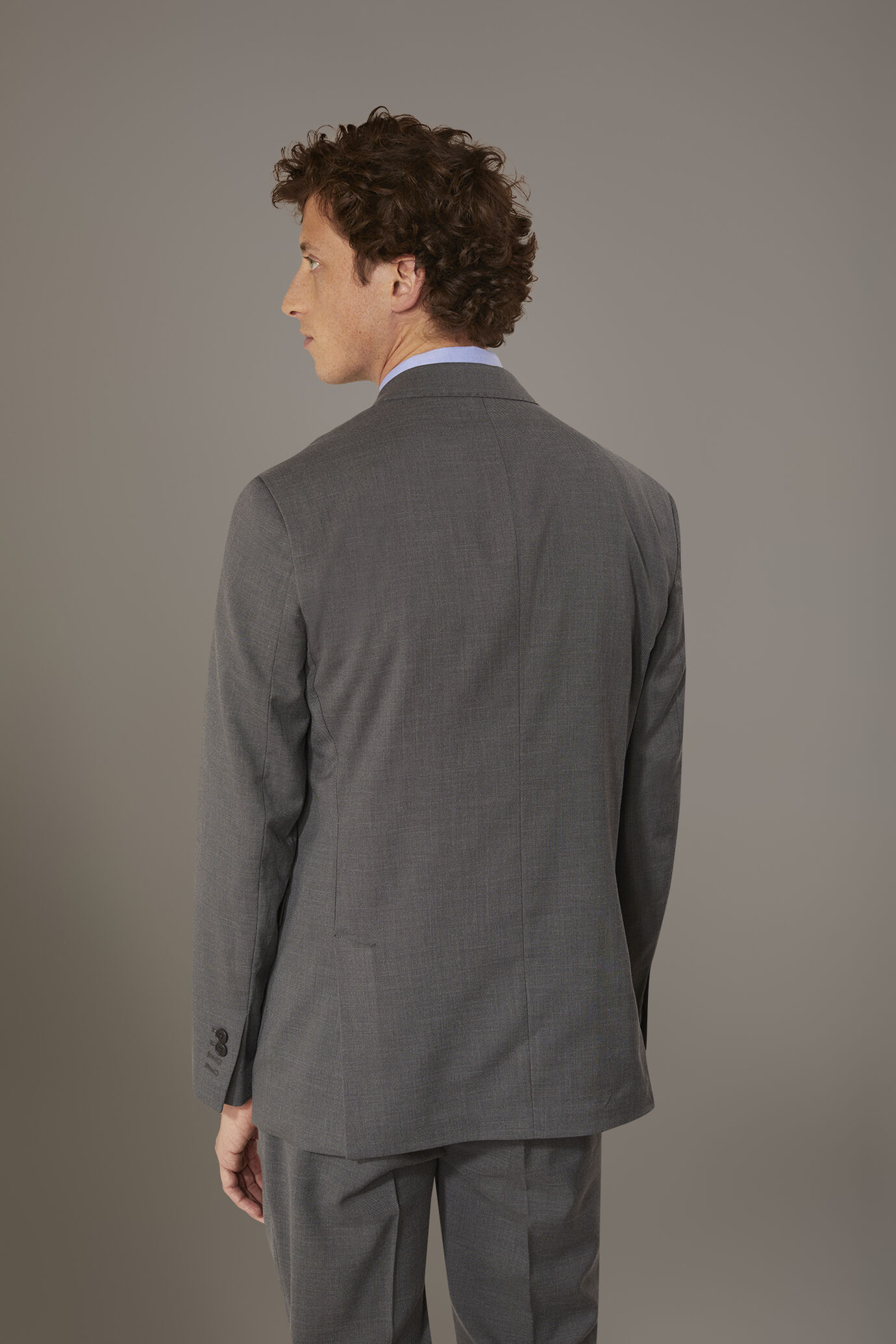 Regular fit single-breasted suit in grisaille fabric image number 3