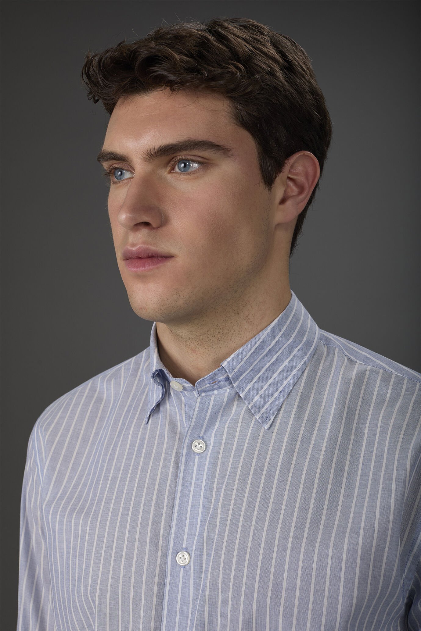 Men's concealed button down casual shirt in yarn-dyed striped washed muslin fabric image number 1