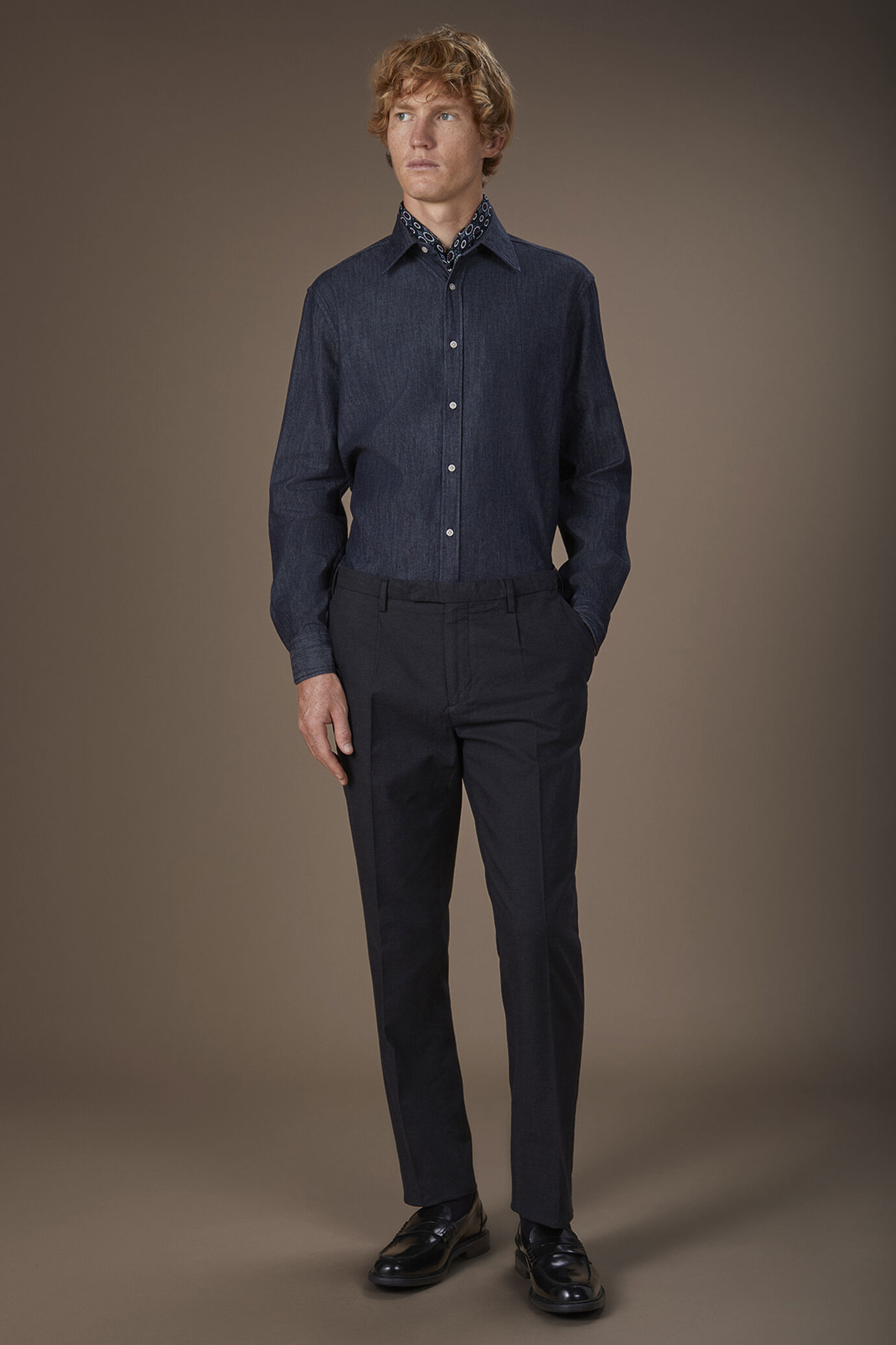 Camicia uomo casual in 100% cotone denim costruzione twill