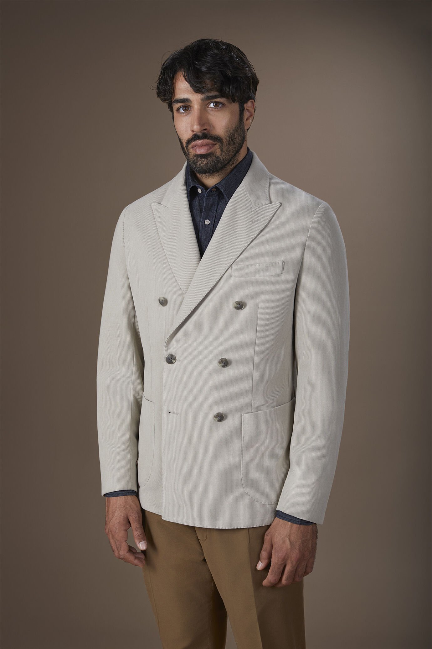 Zweireihige Herrenjacke aus Stoff in Samtoptik reguläre Passform image number 1