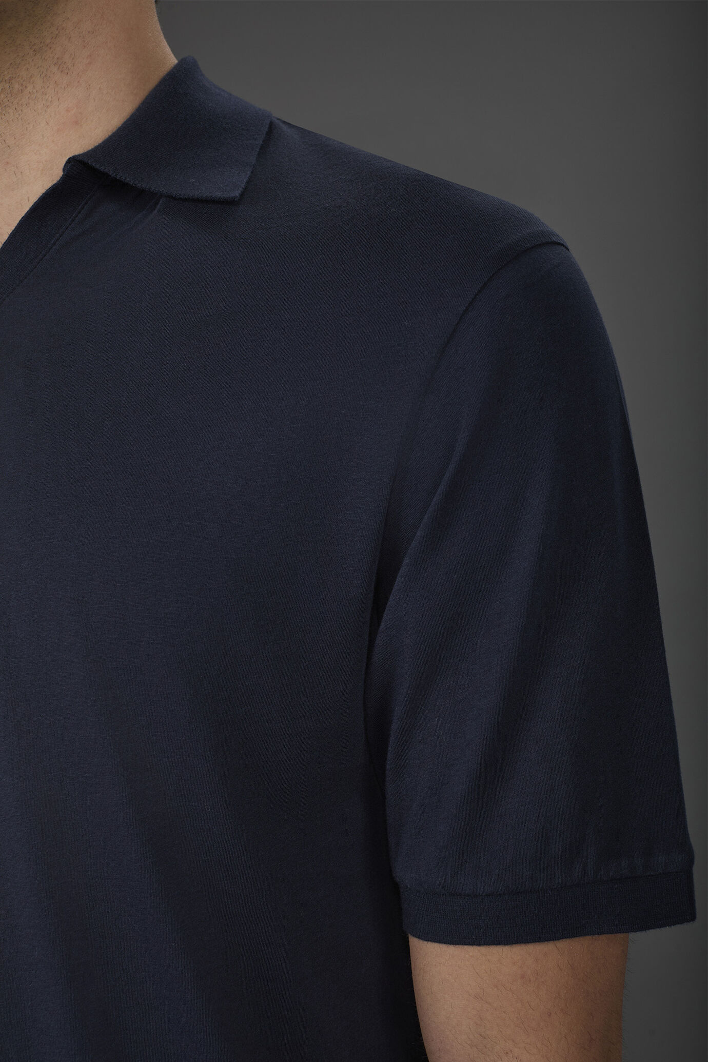 Polo uomo manica corta in 100% cotone organico con collo derby image number 3