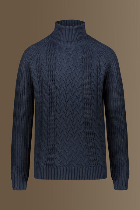 Turtle neck sweater wool blend raglan sleeves