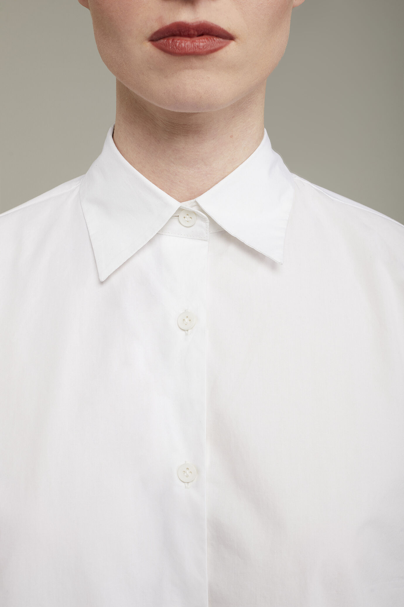 Camicia donna 100% cotone disegno floreale oversize image number 3