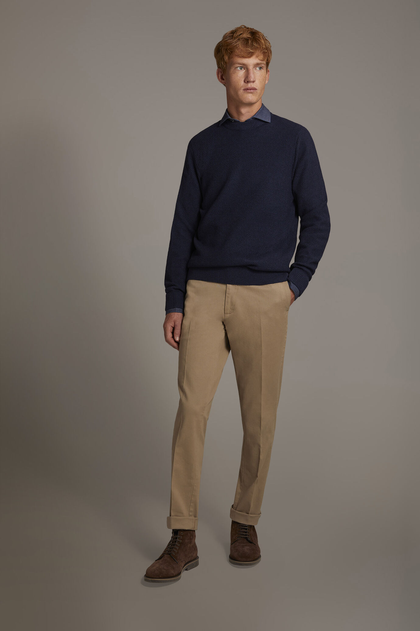 Pantalone chino uomo classico regular fit tessuto twill elasticizzato image number 1