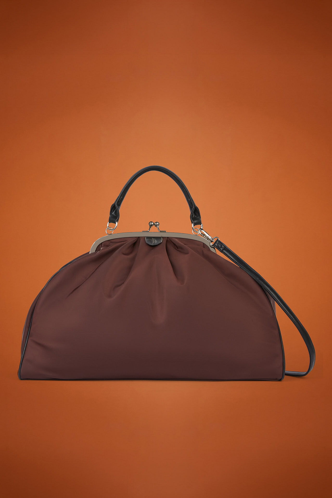 Sac pour femme en tissu technique avec détails en faux cuir