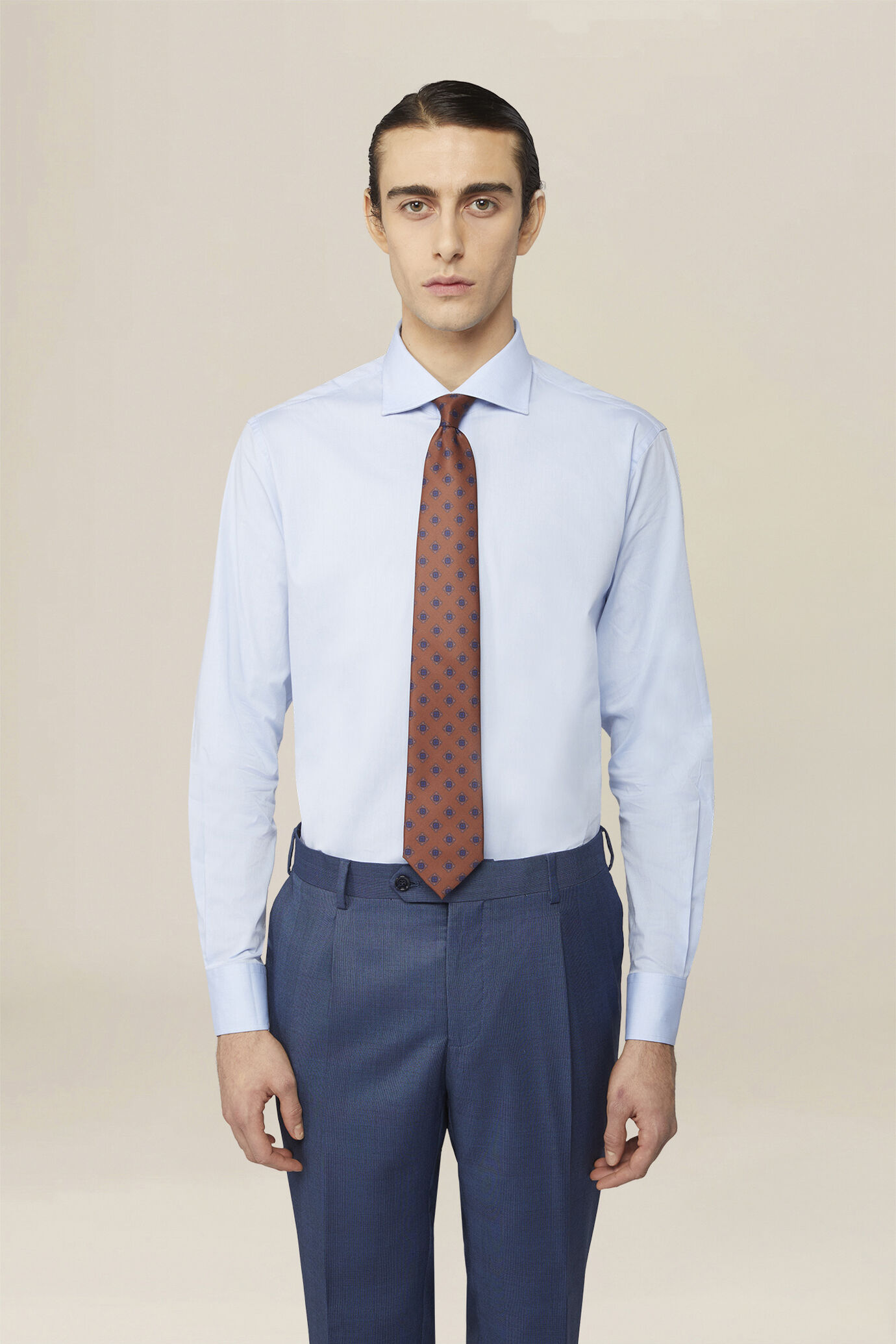 Camicia classica collo francese uomo 100% cotone tinta unita fiammato image number 0