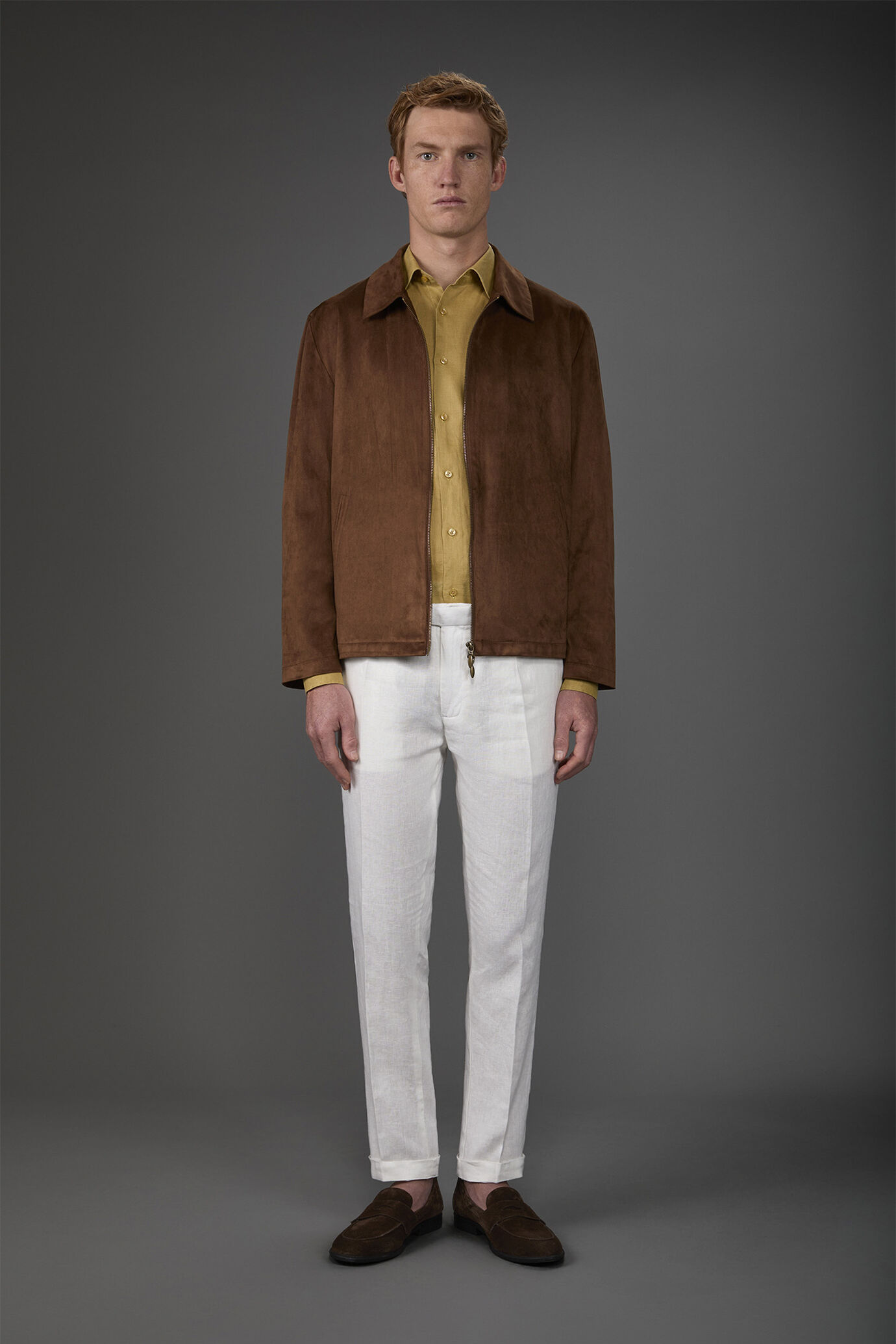 Pantalon homme 100% lin avec deux petits plis et bouton caché image number 0